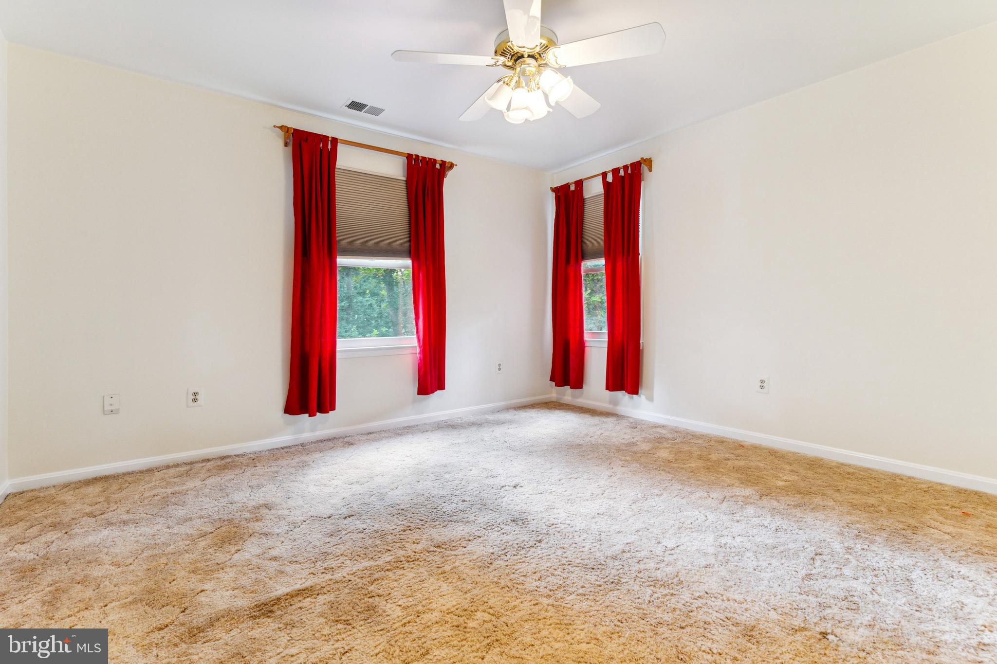 FALKLAND FARM - Residential