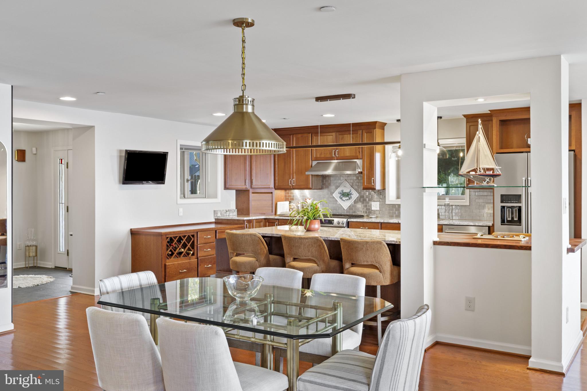 ARUNDEL ON THE BAY - Residential