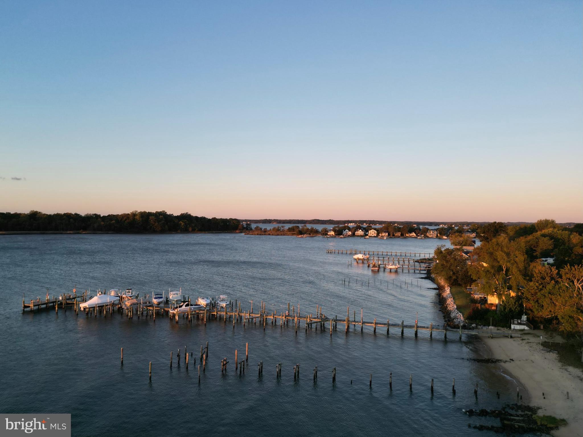 ARUNDEL ON THE BAY - Residential