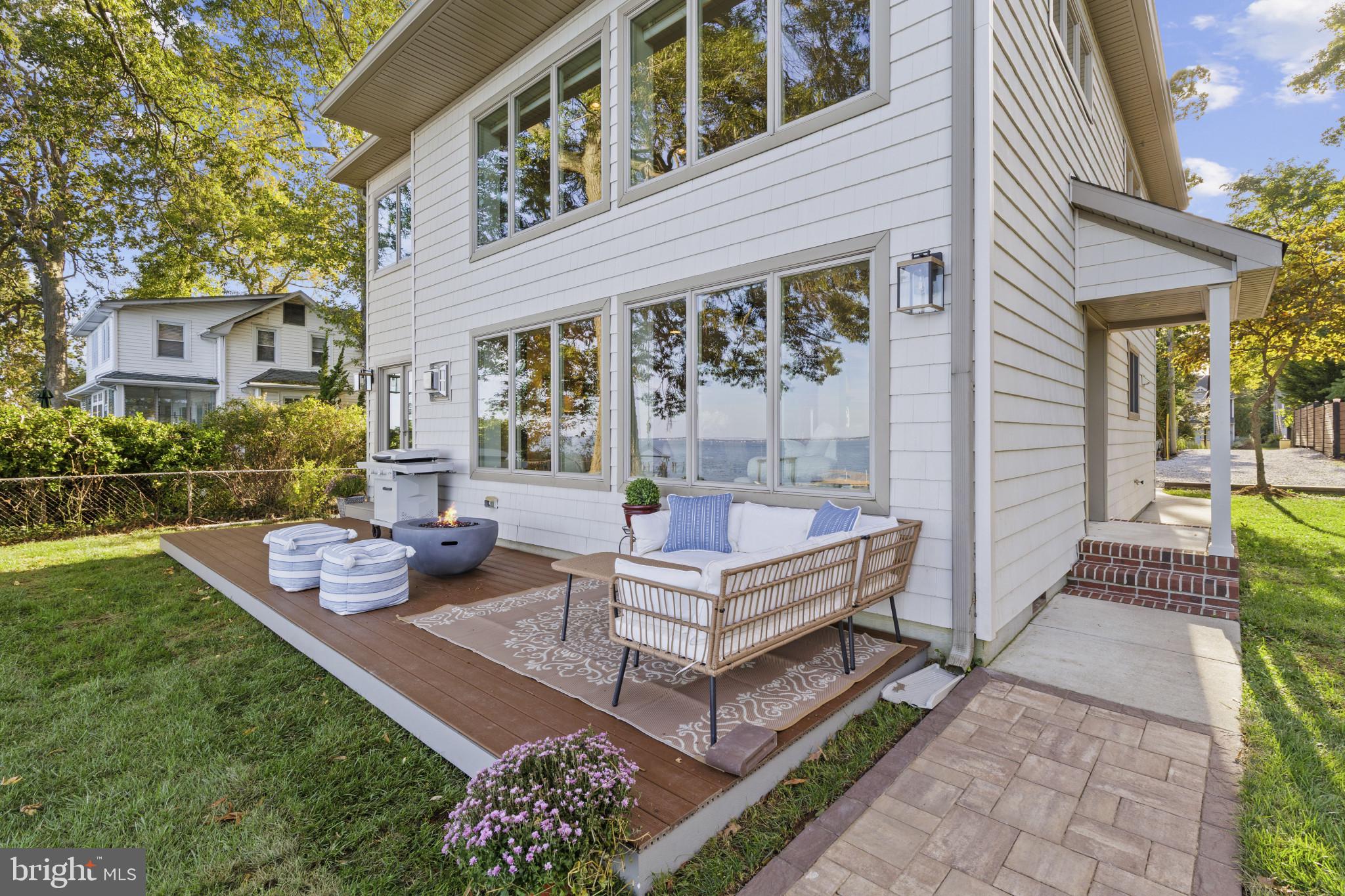 ARUNDEL ON THE BAY - Residential