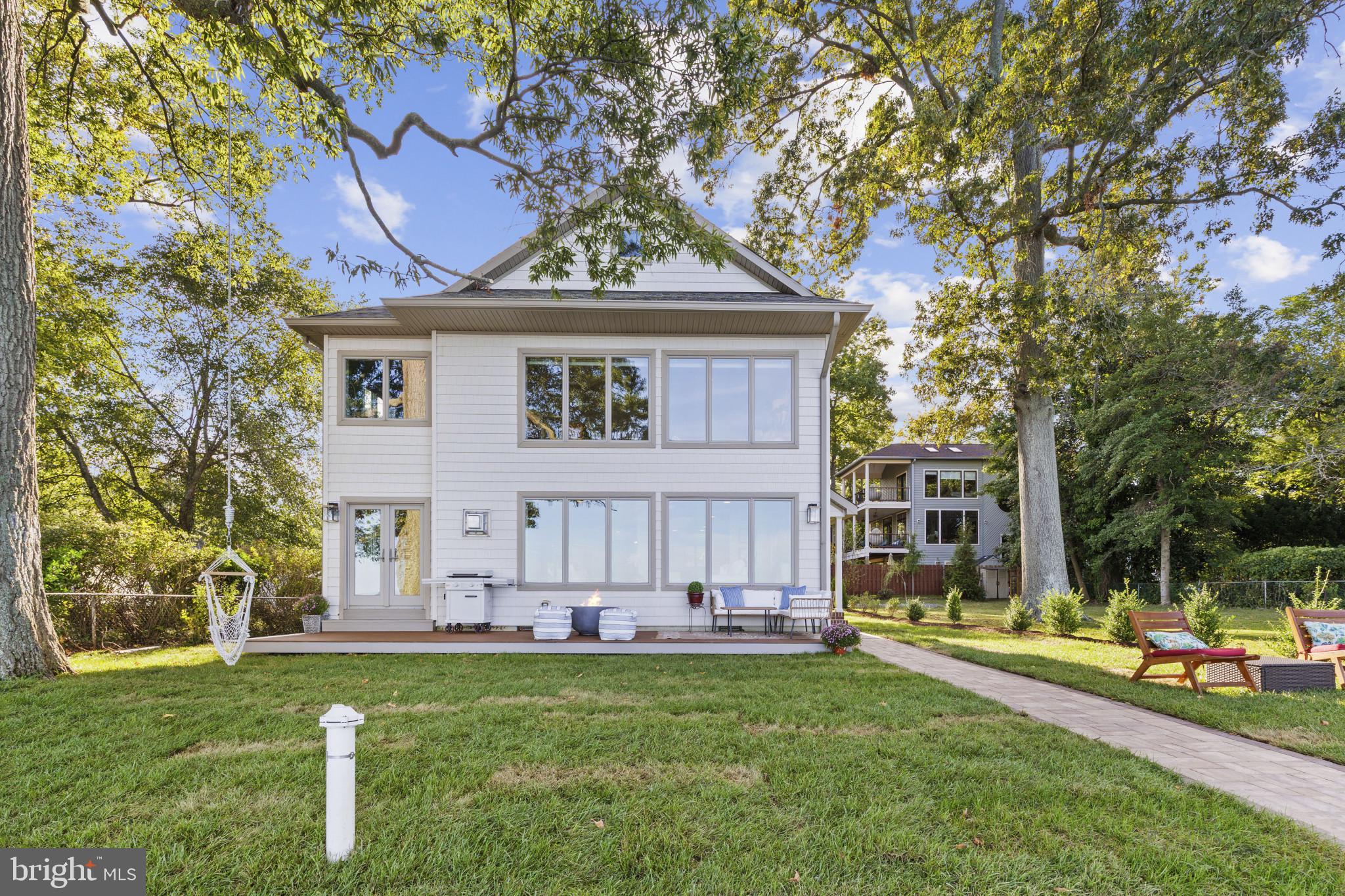ARUNDEL ON THE BAY - Residential