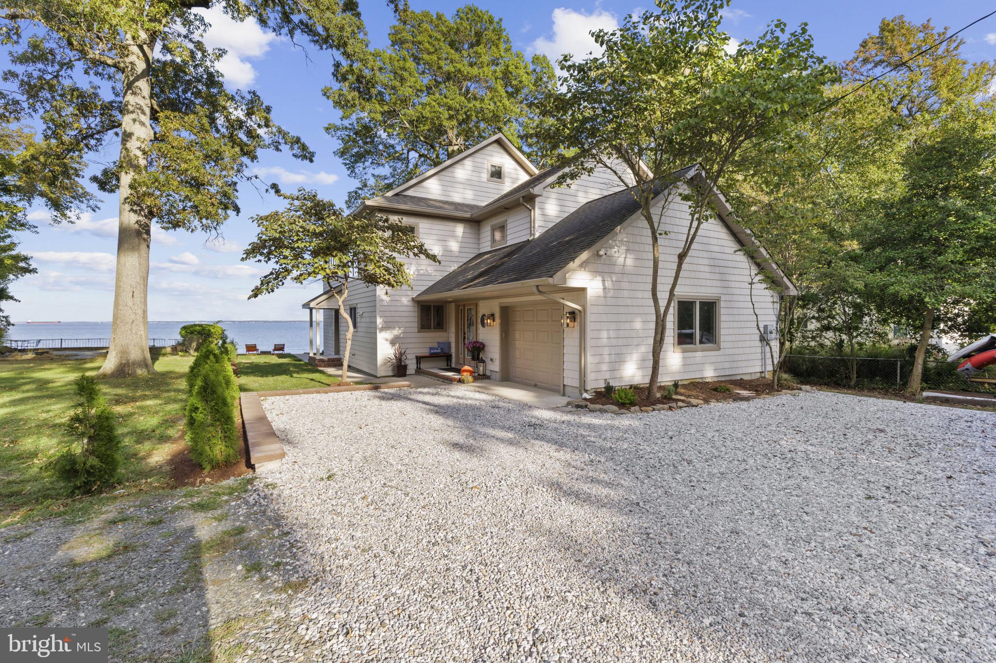 ARUNDEL ON THE BAY - Residential