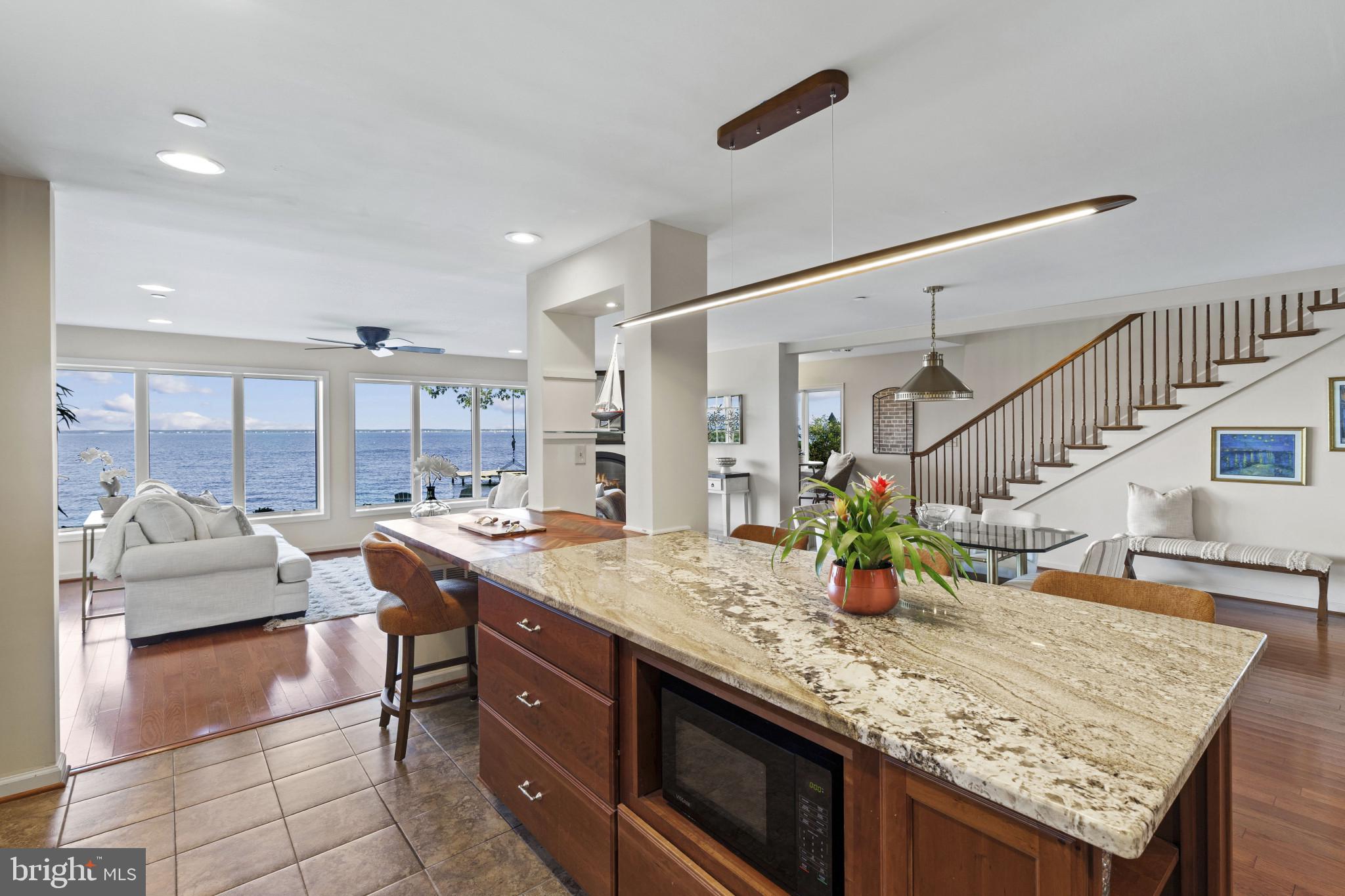 ARUNDEL ON THE BAY - Residential