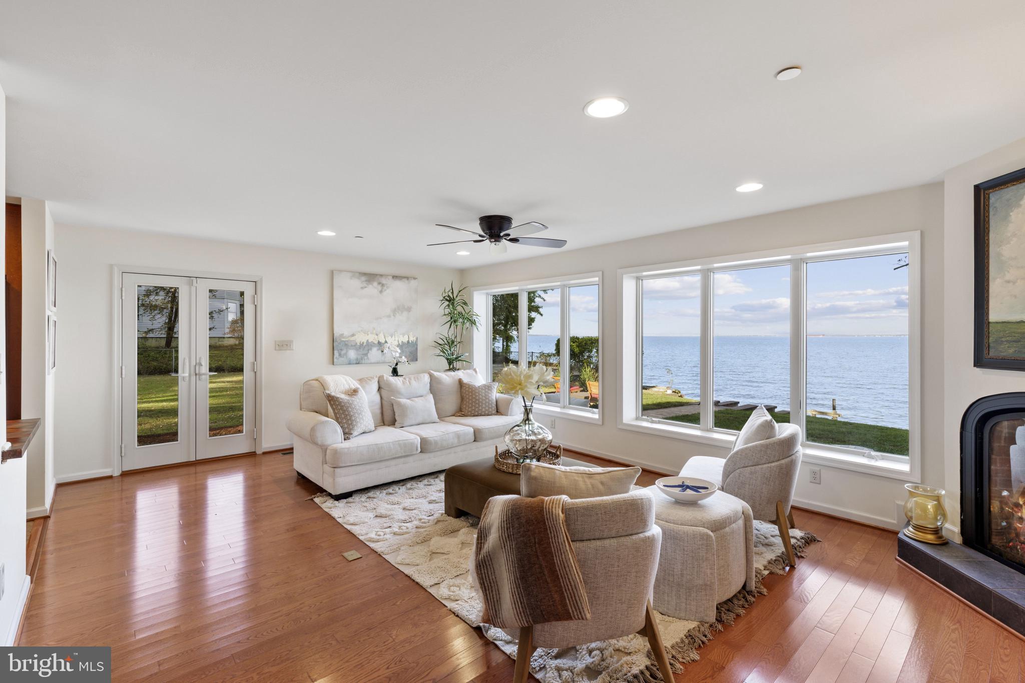 ARUNDEL ON THE BAY - Residential