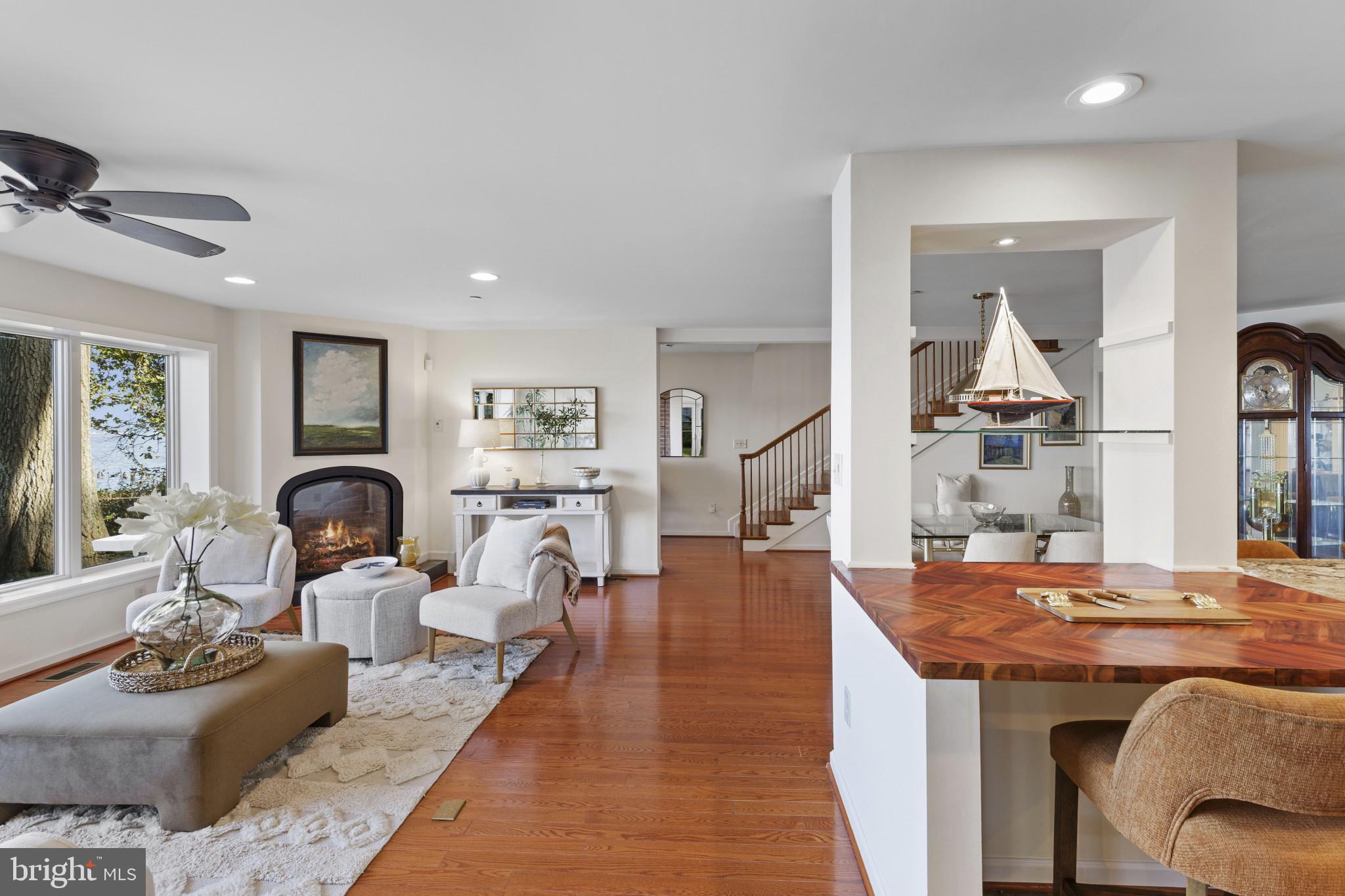 ARUNDEL ON THE BAY - Residential