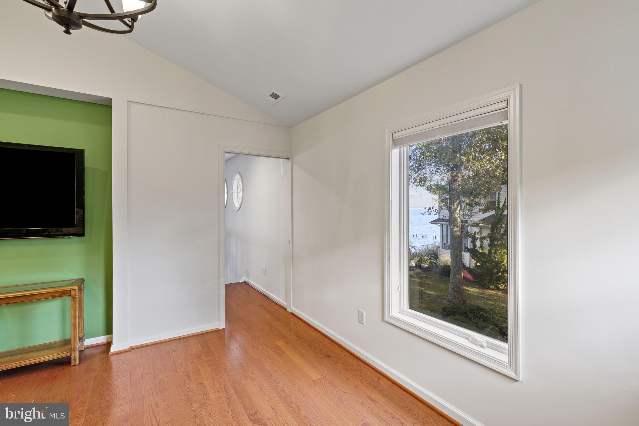 ARUNDEL ON THE BAY - Residential