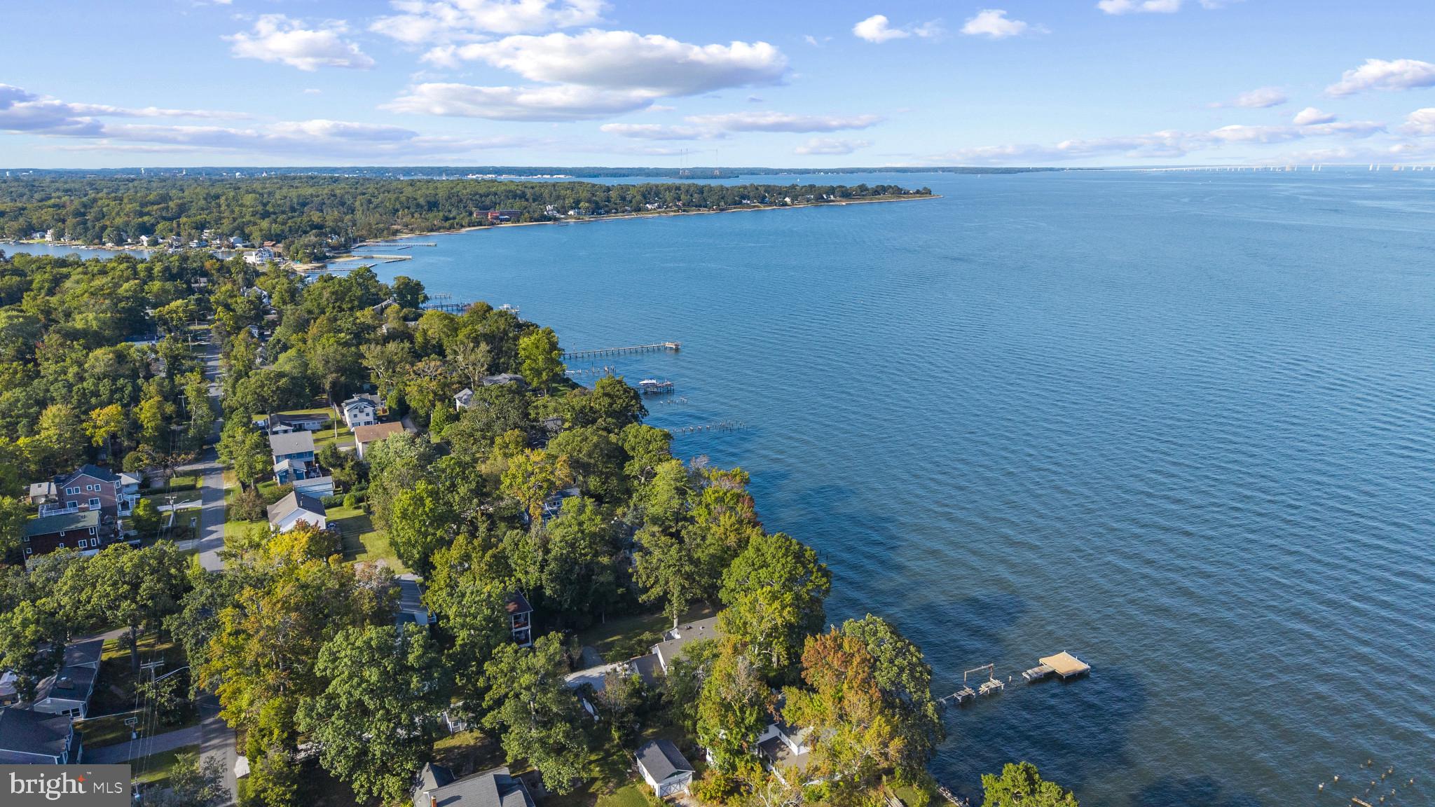 ARUNDEL ON THE BAY - Residential