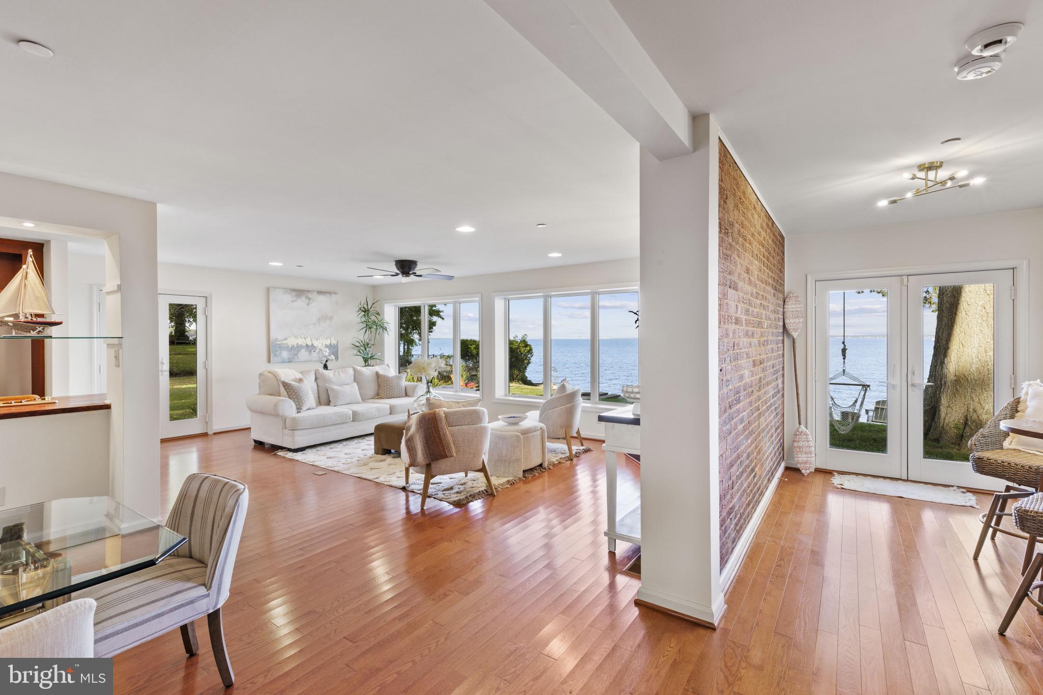 ARUNDEL ON THE BAY - Residential