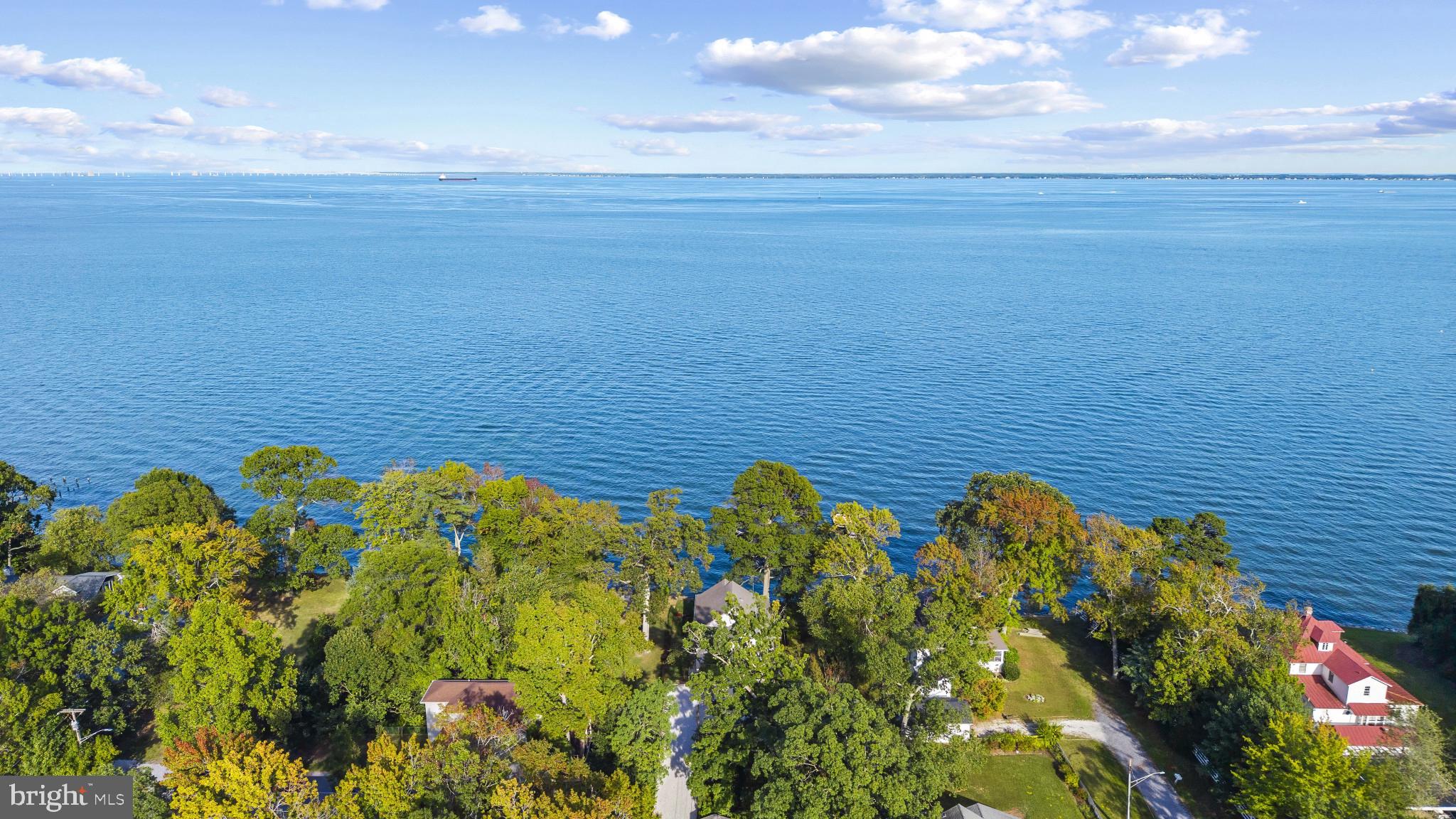 ARUNDEL ON THE BAY - Residential