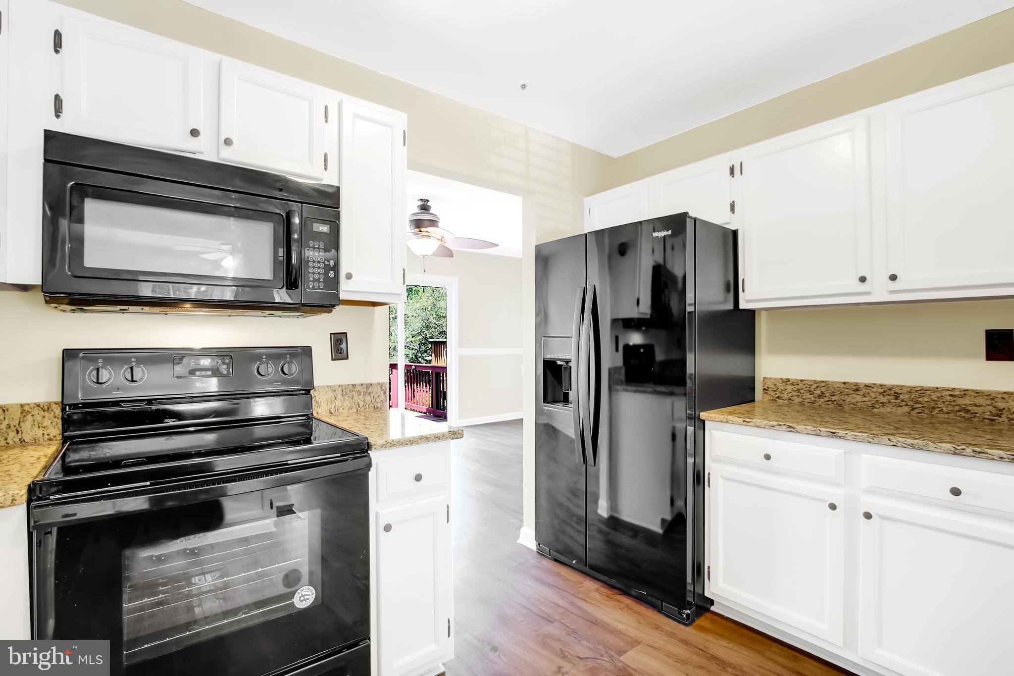 CONSTANT FRIENDSHIP - Residential