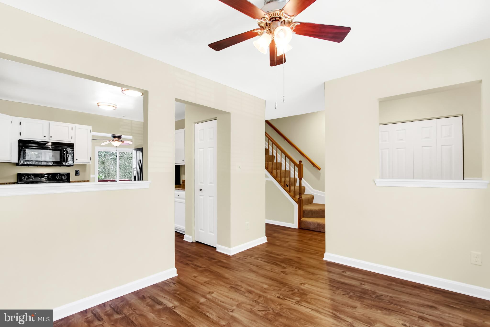 CONSTANT FRIENDSHIP - Residential