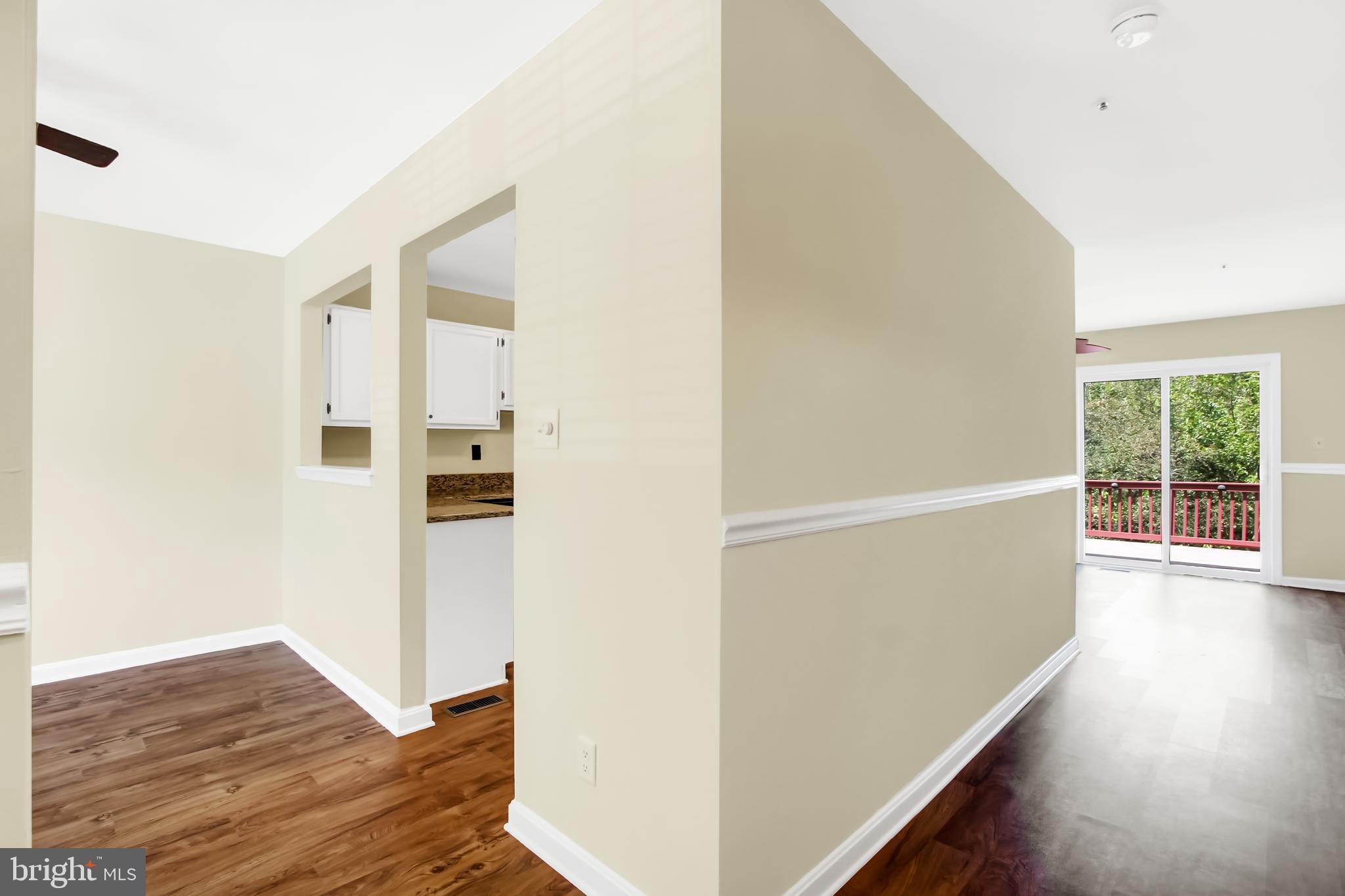 CONSTANT FRIENDSHIP - Residential