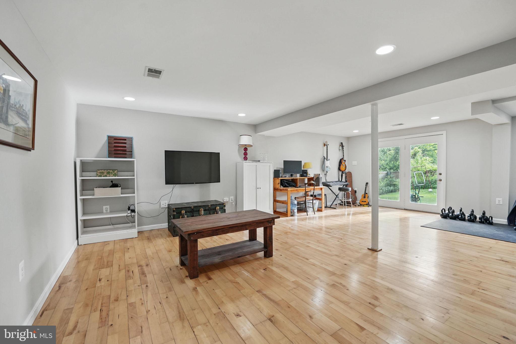 SPRING FOREST - Residential