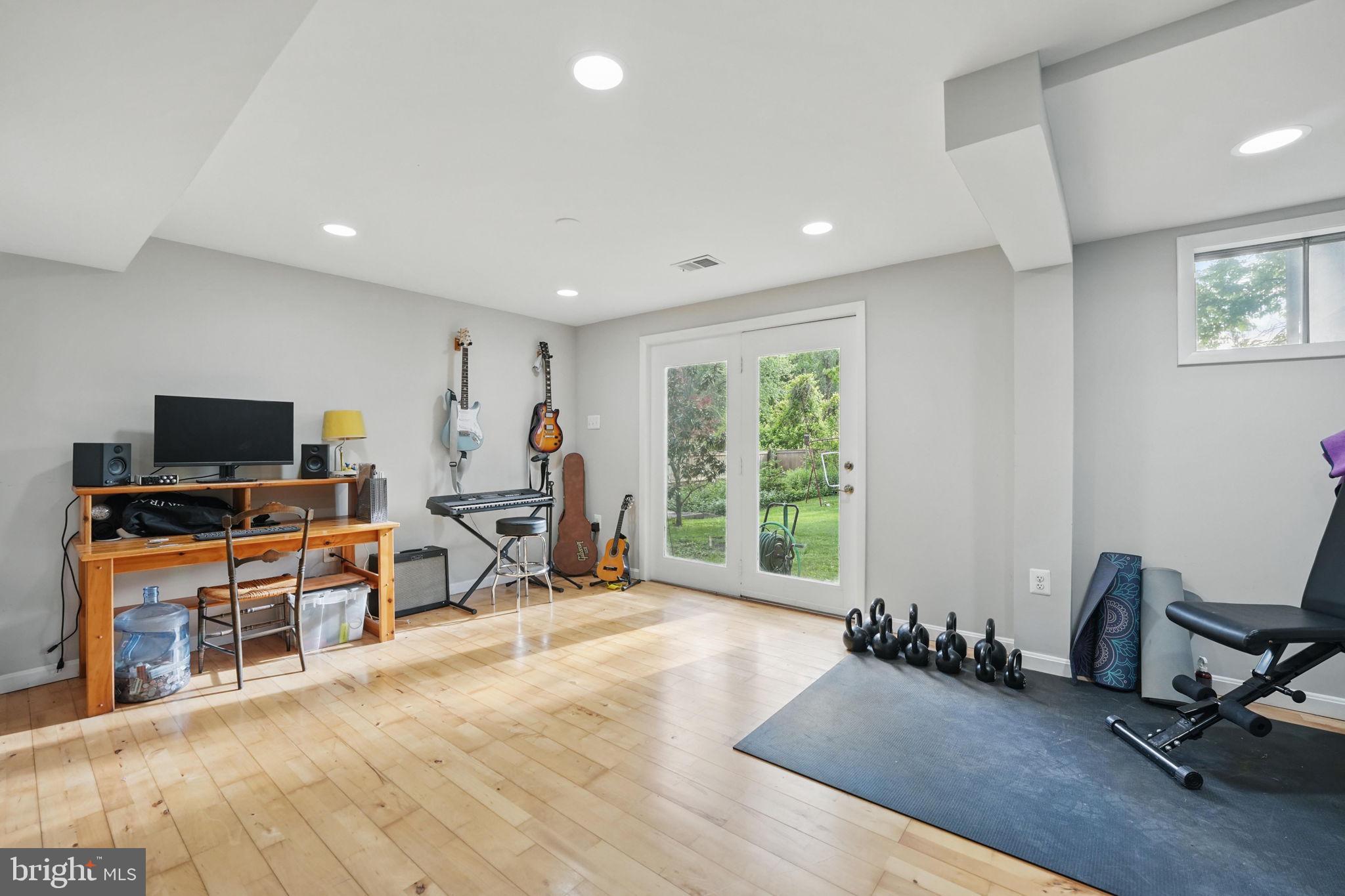 SPRING FOREST - Residential