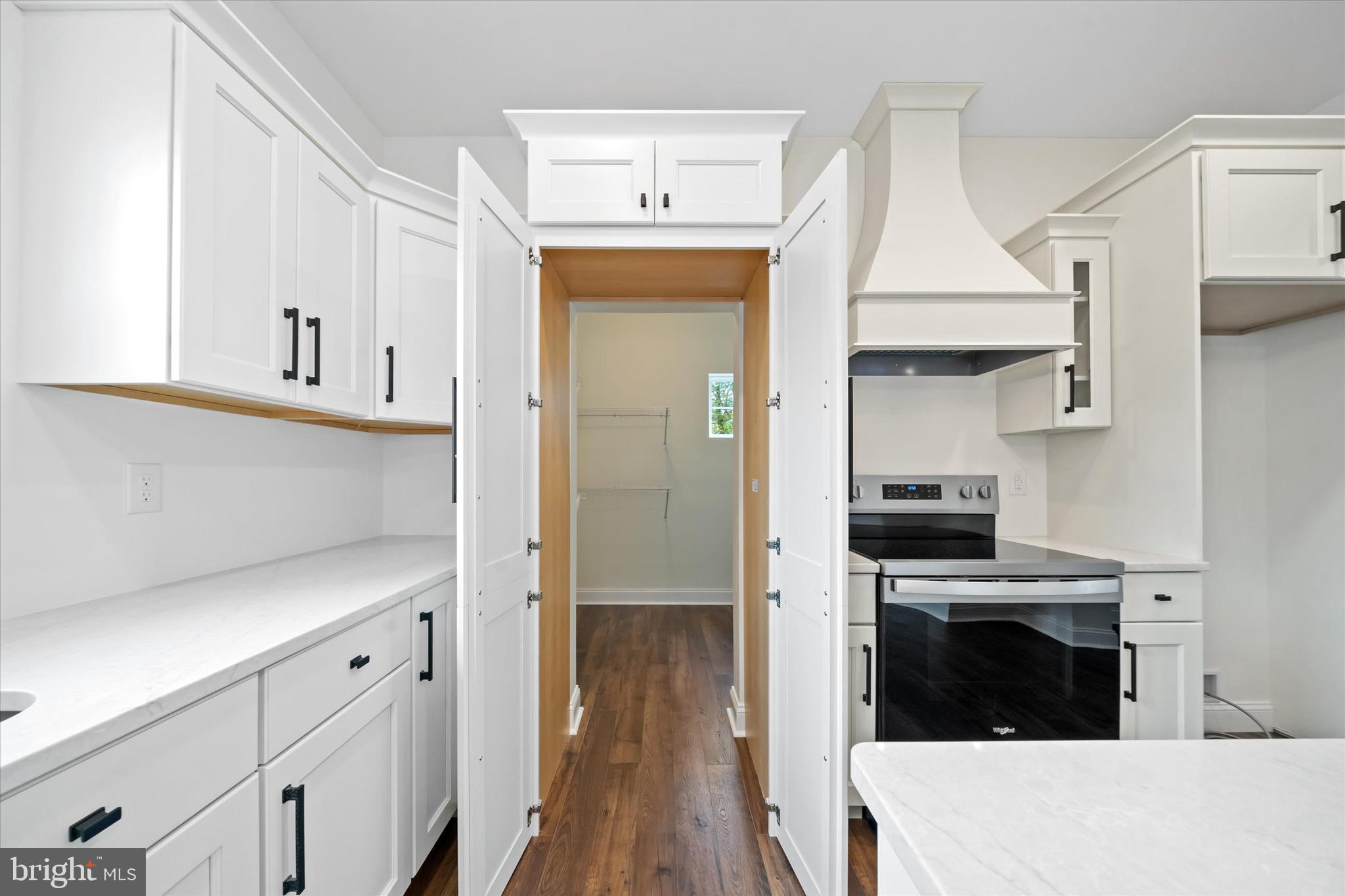 GRANDE VIEW FARMS - Residential