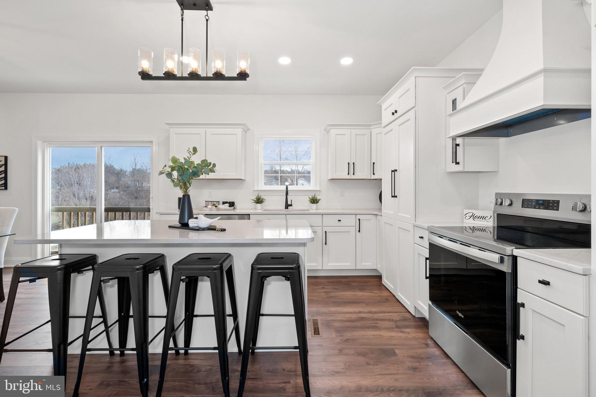 GRANDE VIEW FARMS - Residential