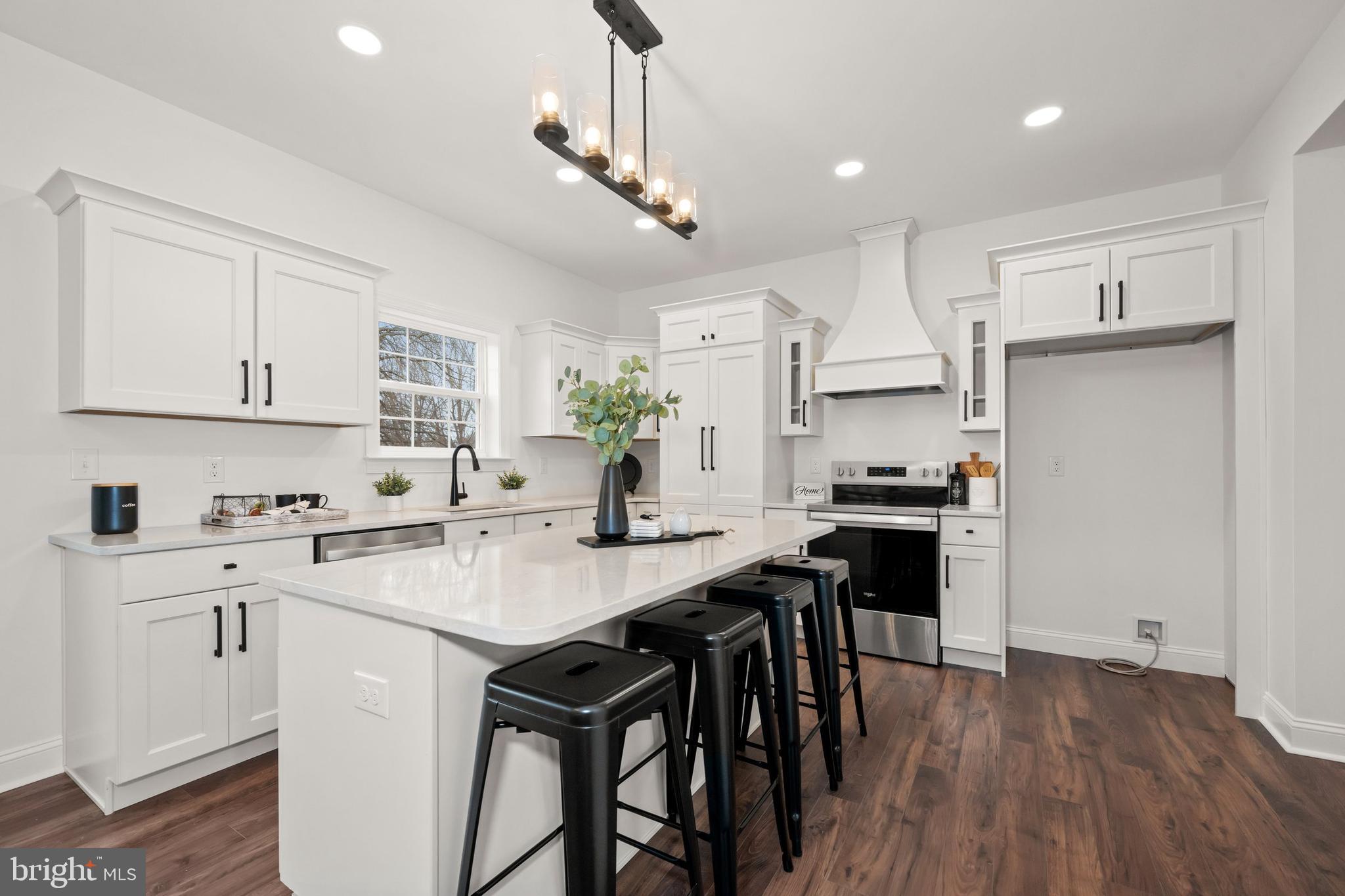 GRANDE VIEW FARMS - Residential