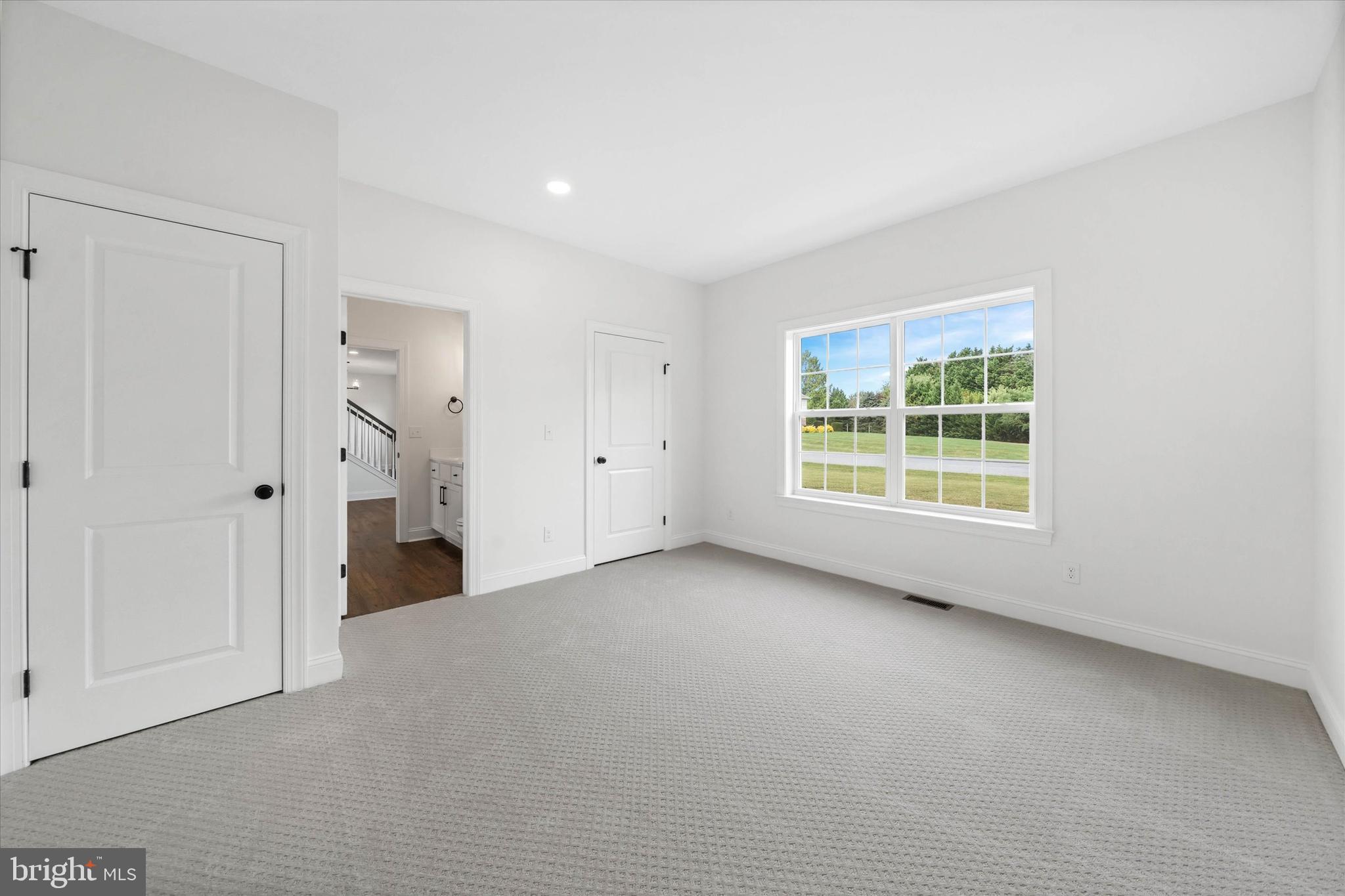 GRANDE VIEW FARMS - Residential