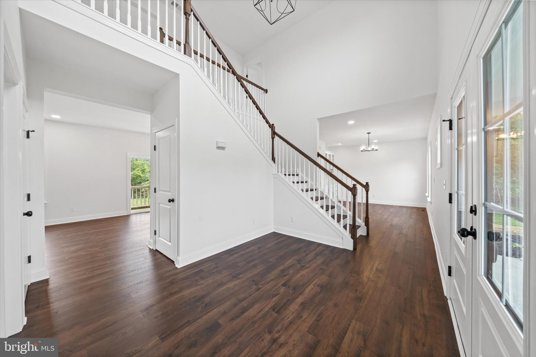 GRANDE VIEW FARMS - Residential