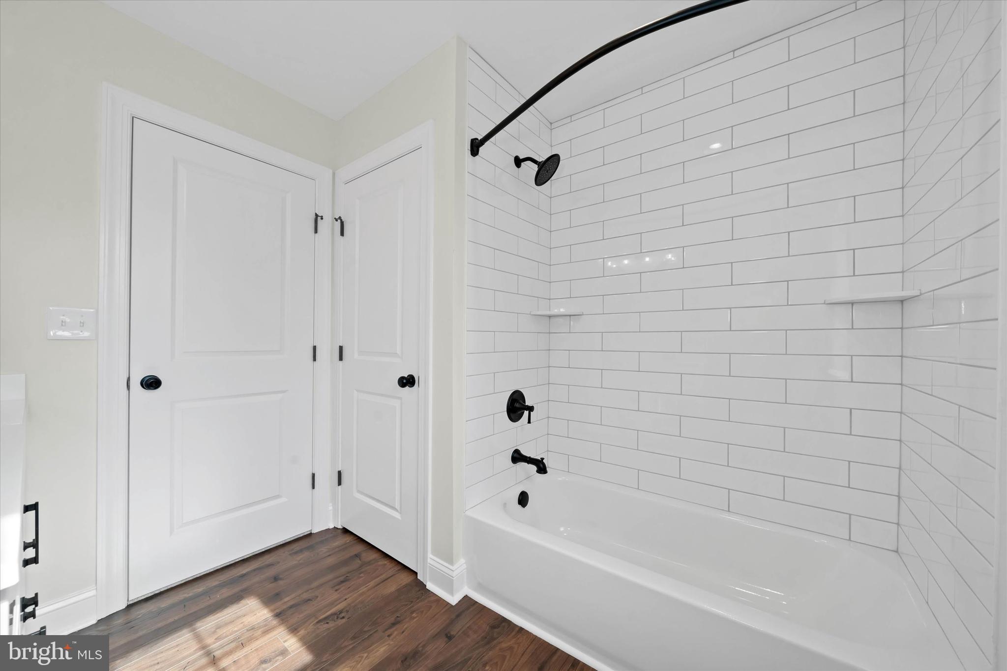 GRANDE VIEW FARMS - Residential