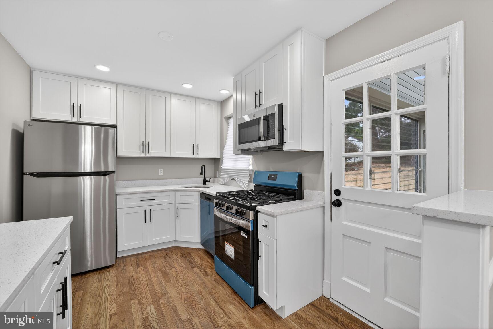 HILLCREST ESTATES - Residential