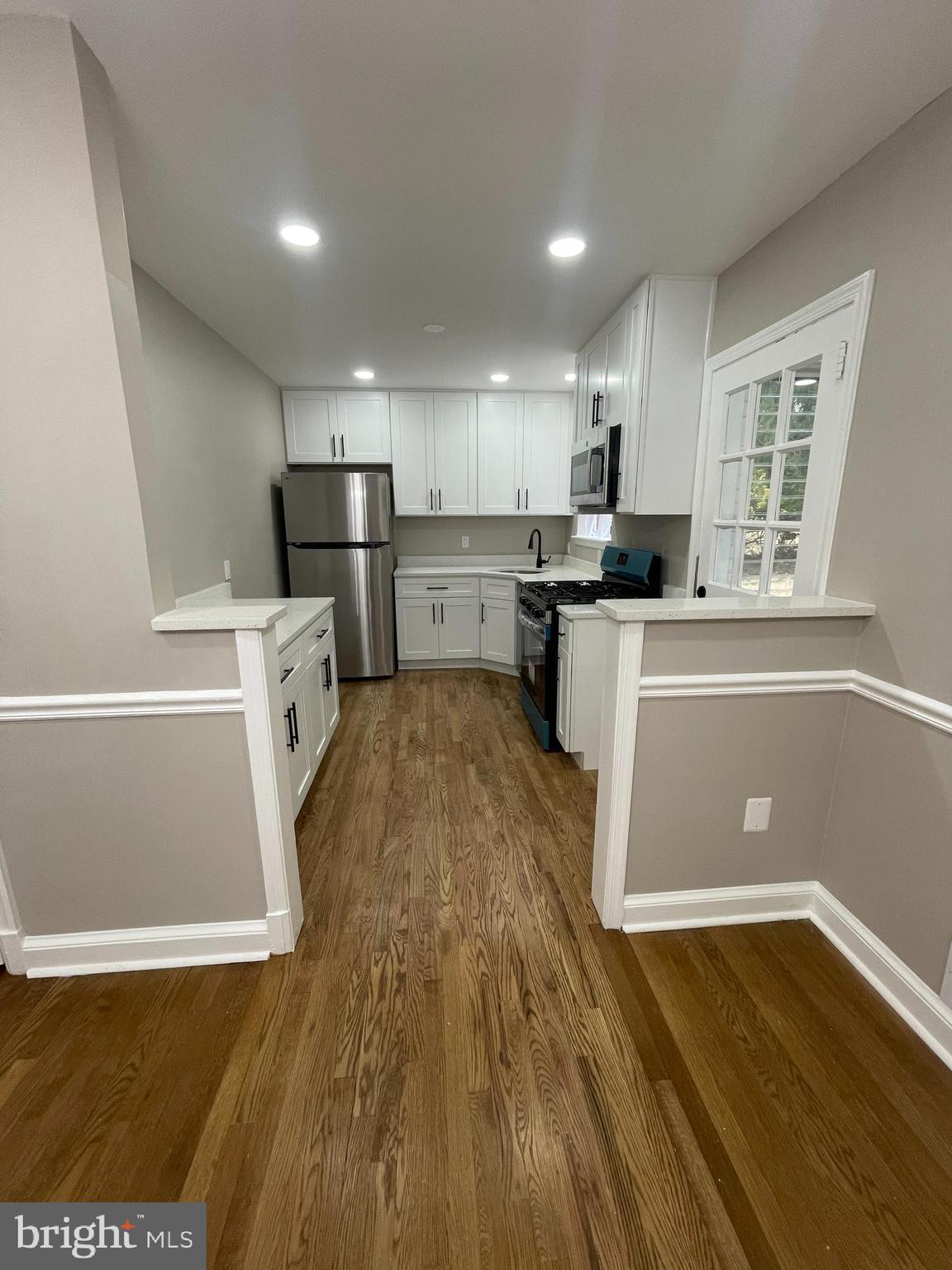 HILLCREST ESTATES - Residential