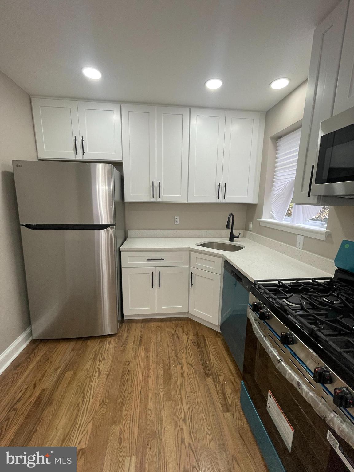 HILLCREST ESTATES - Residential