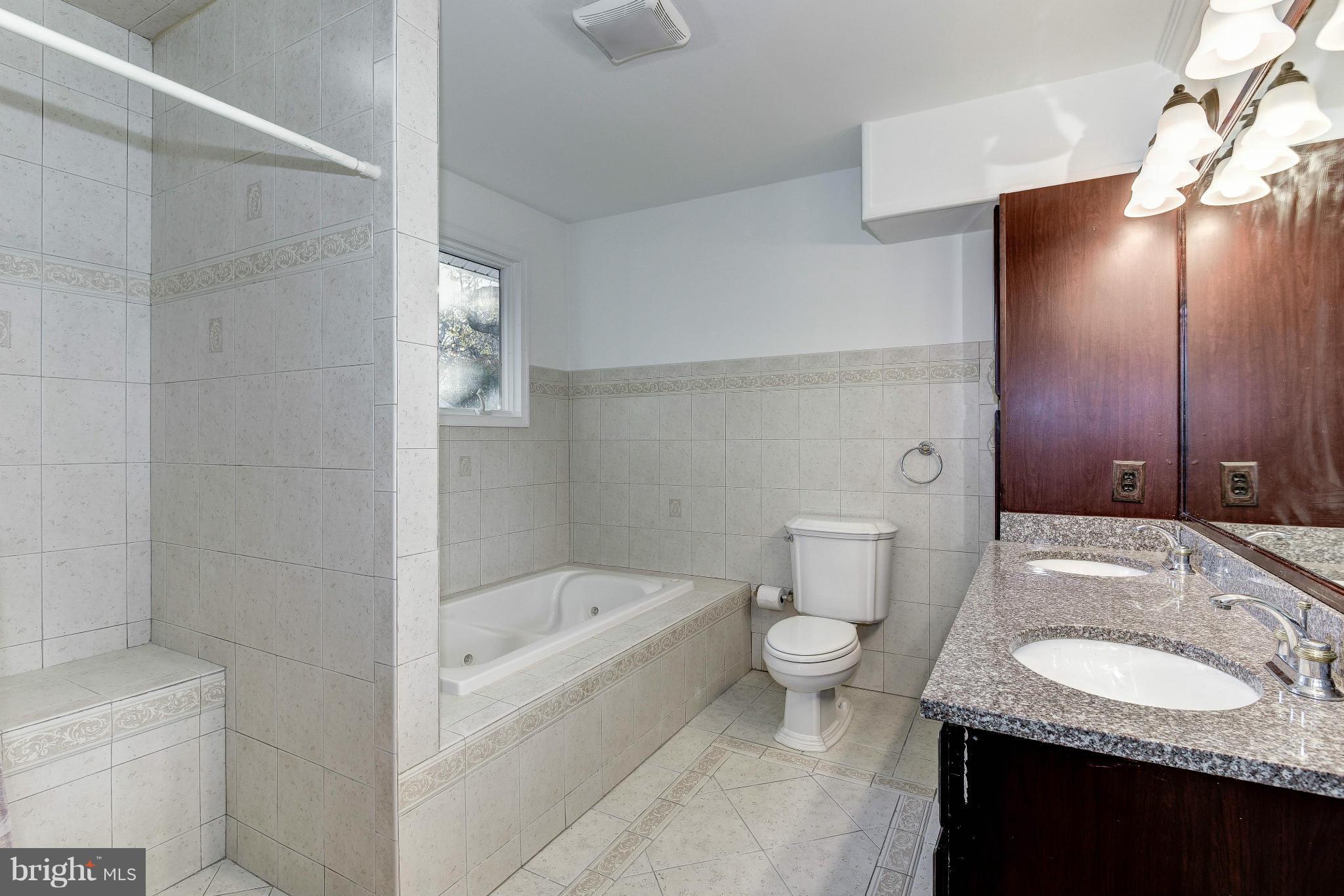 CHURCHILL - Residential