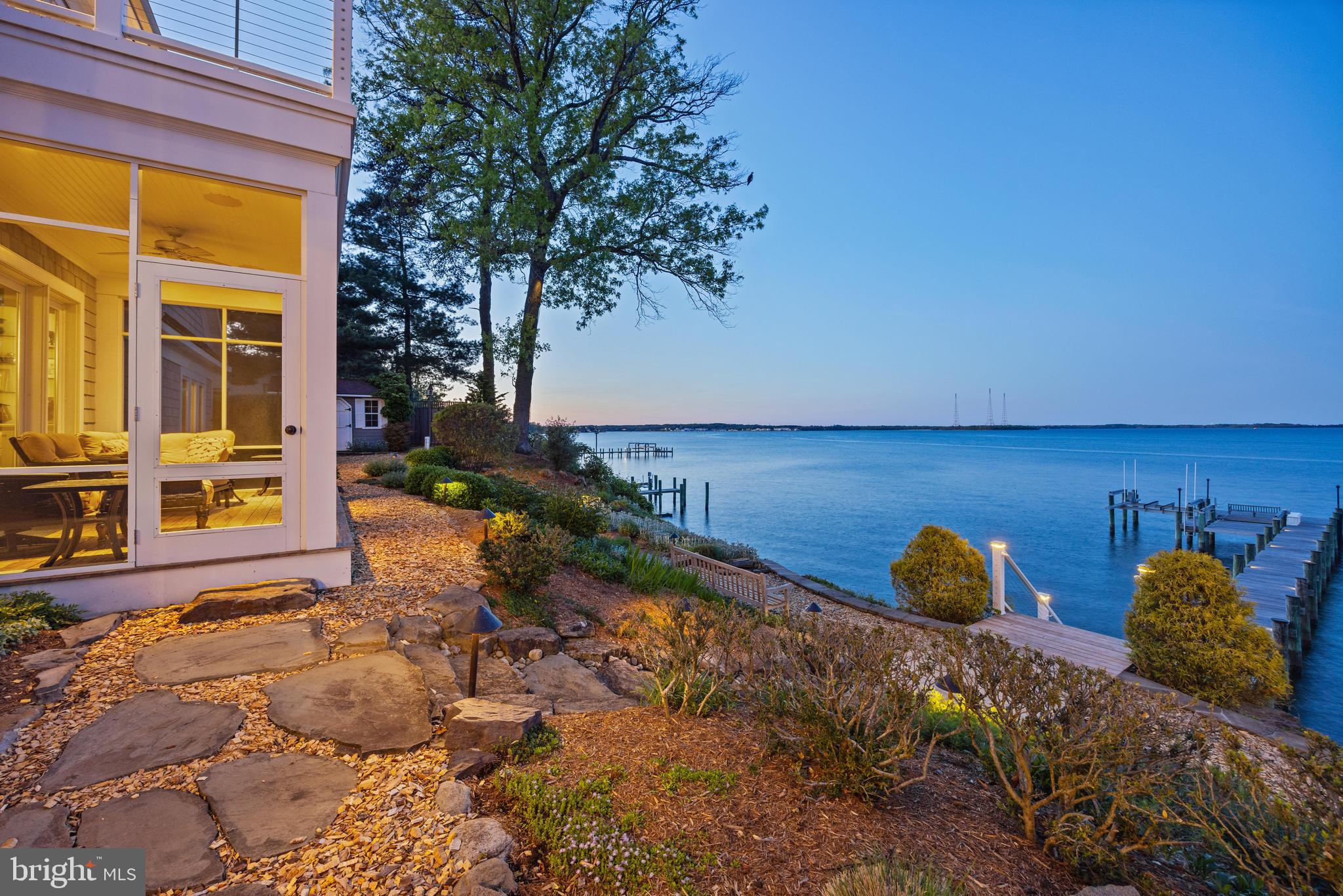 ANNAPOLIS ROADS - Residential