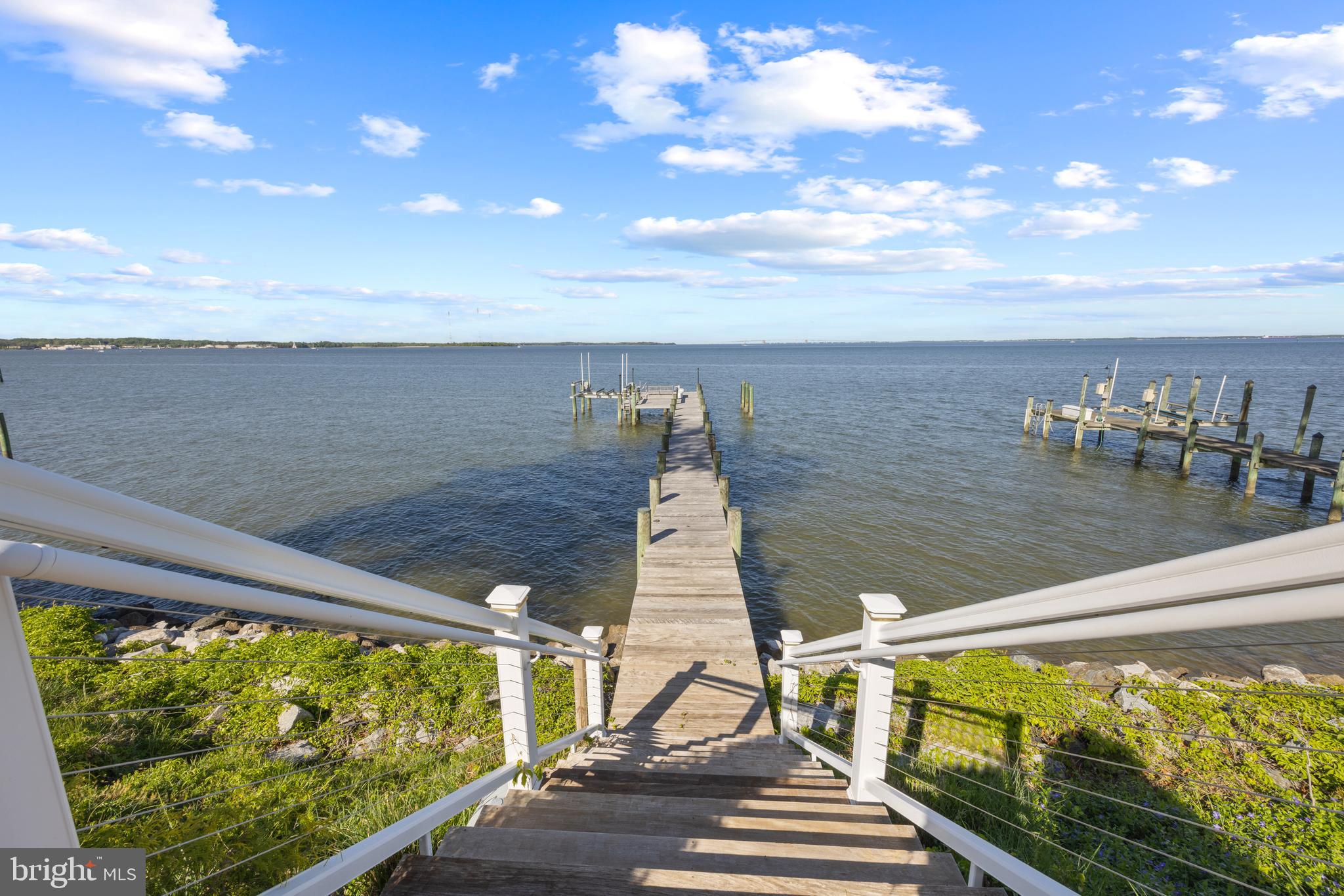 ANNAPOLIS ROADS - Residential