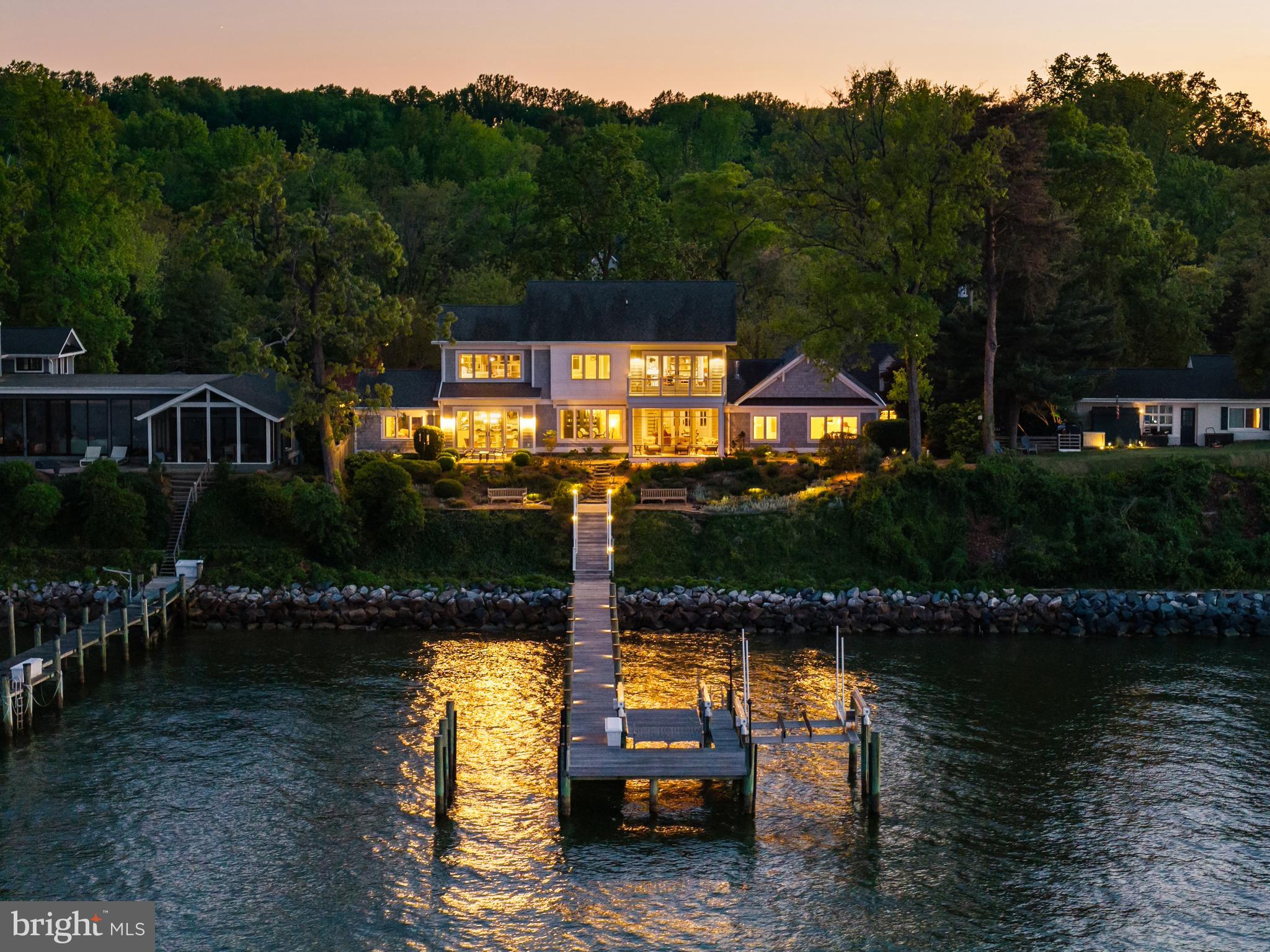 ANNAPOLIS ROADS - Residential
