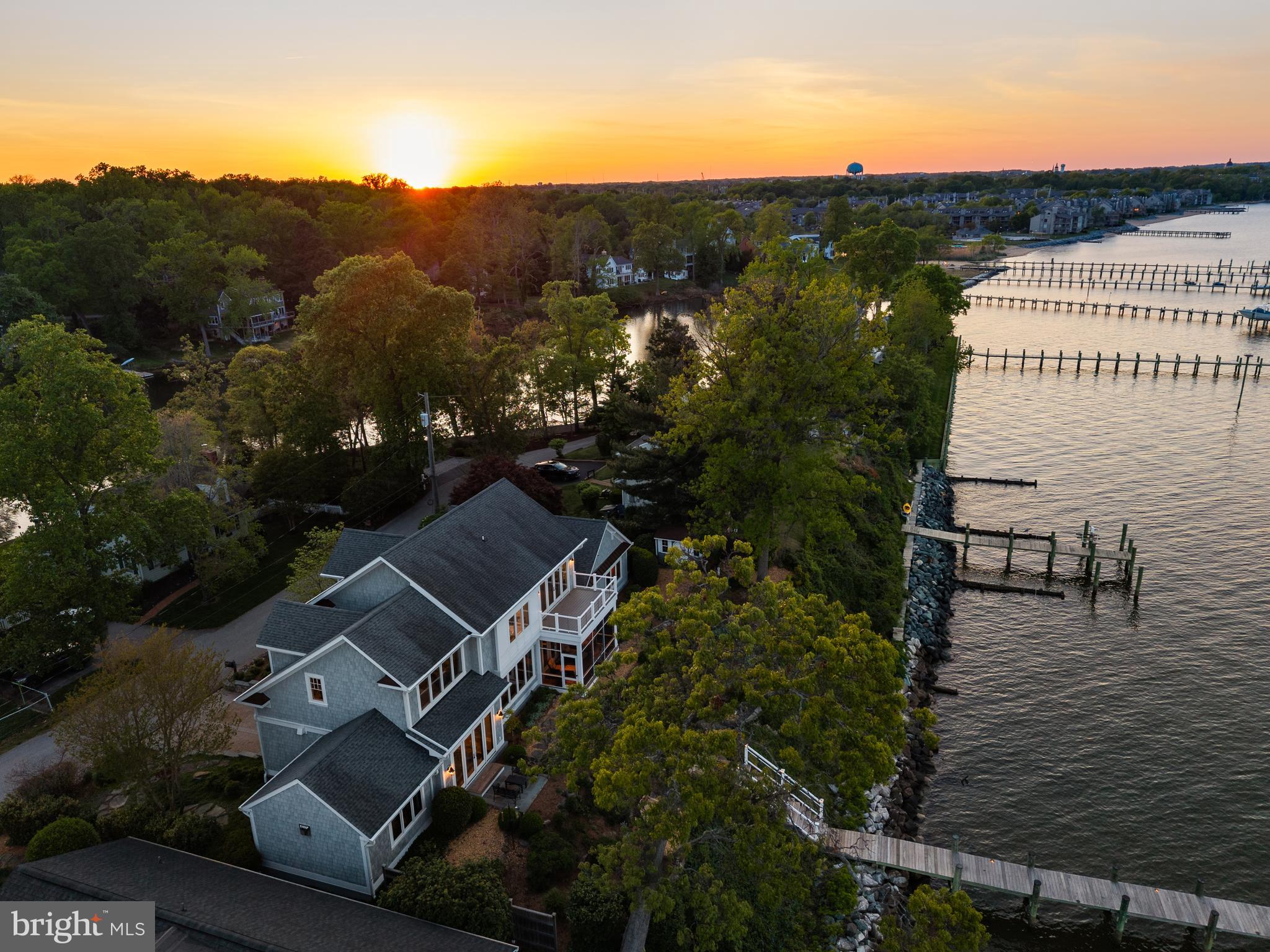 ANNAPOLIS ROADS - Residential