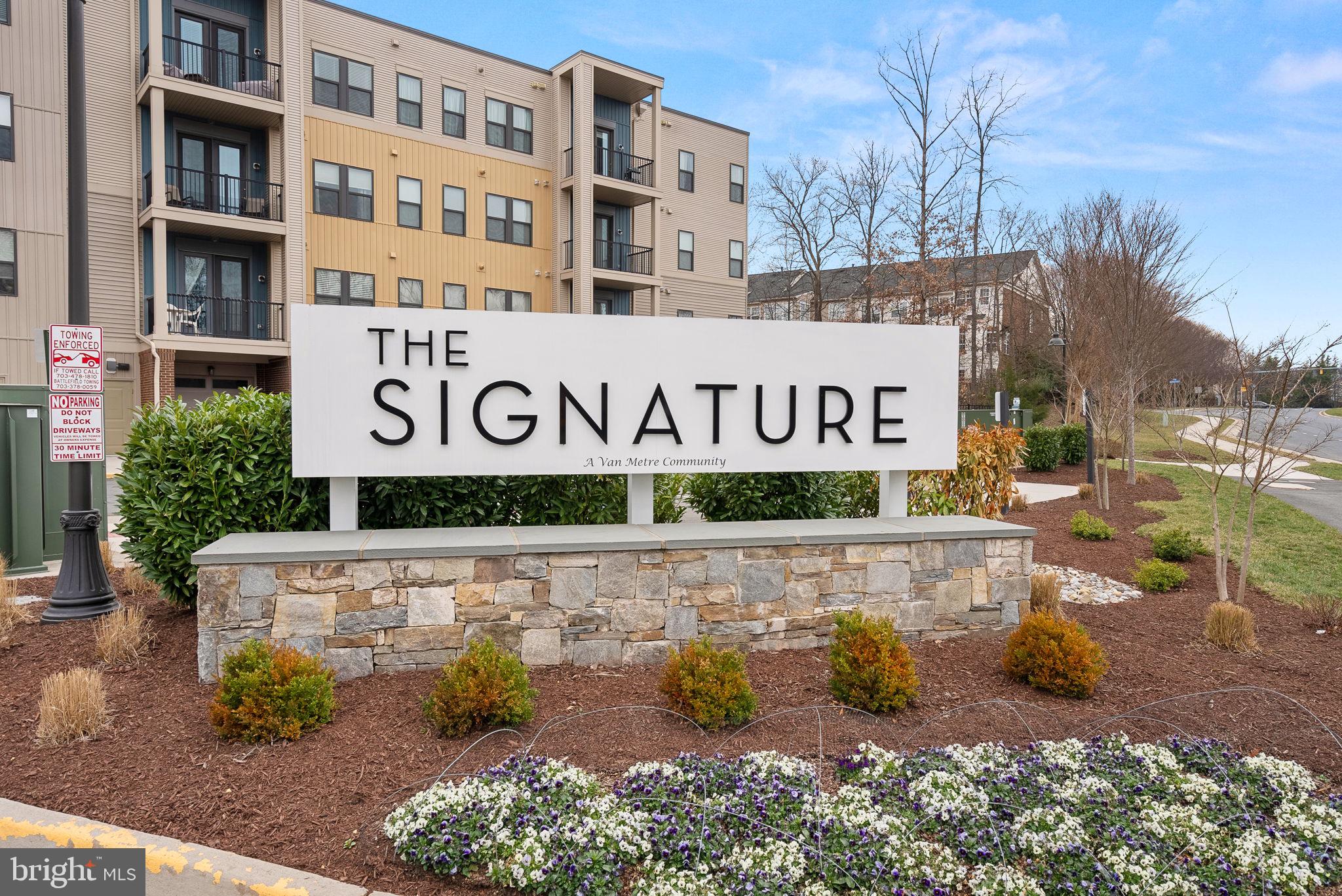 SIGNATURE AT BROADLANDS - Residential
