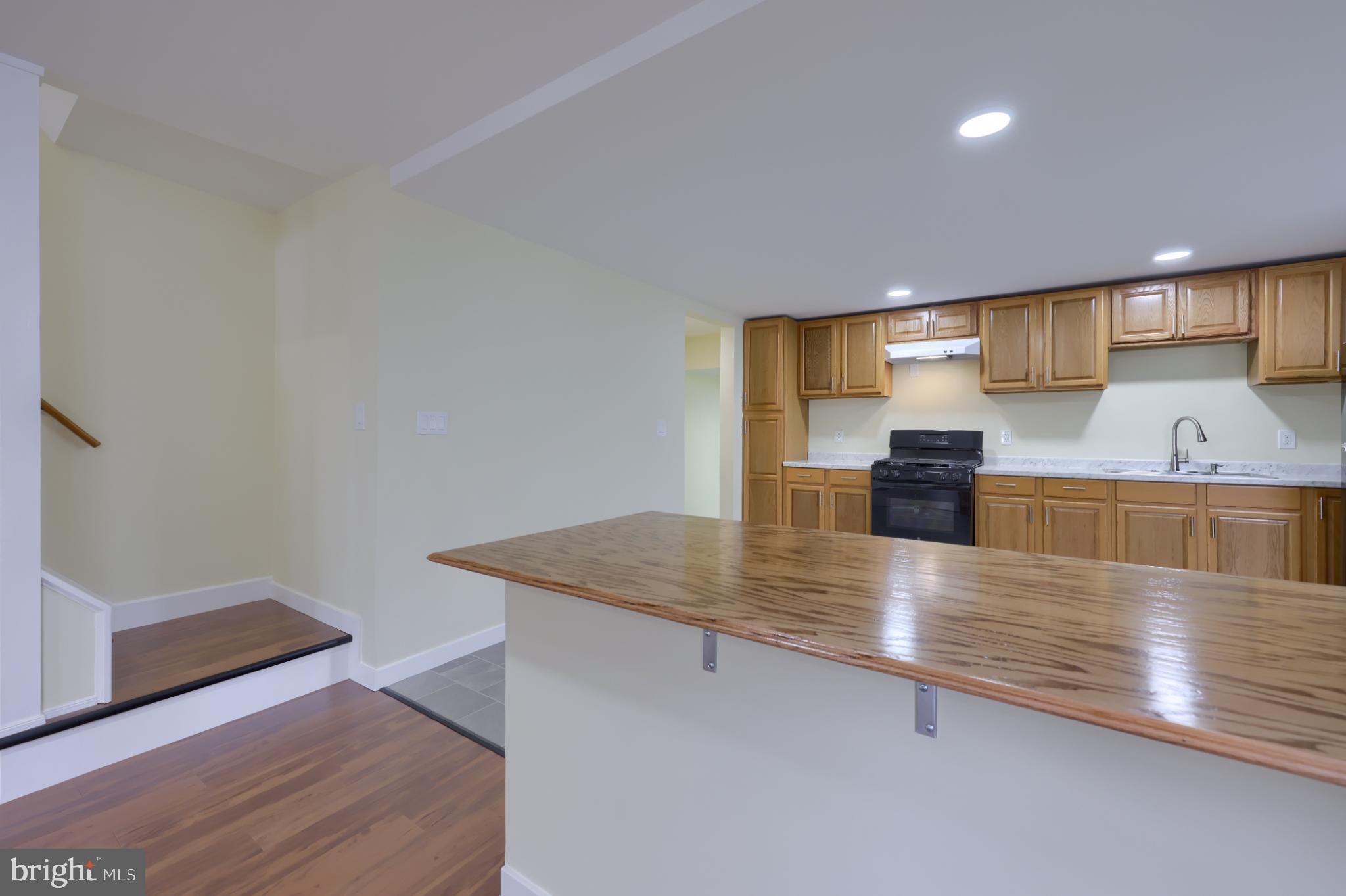 ROYALTON - Residential