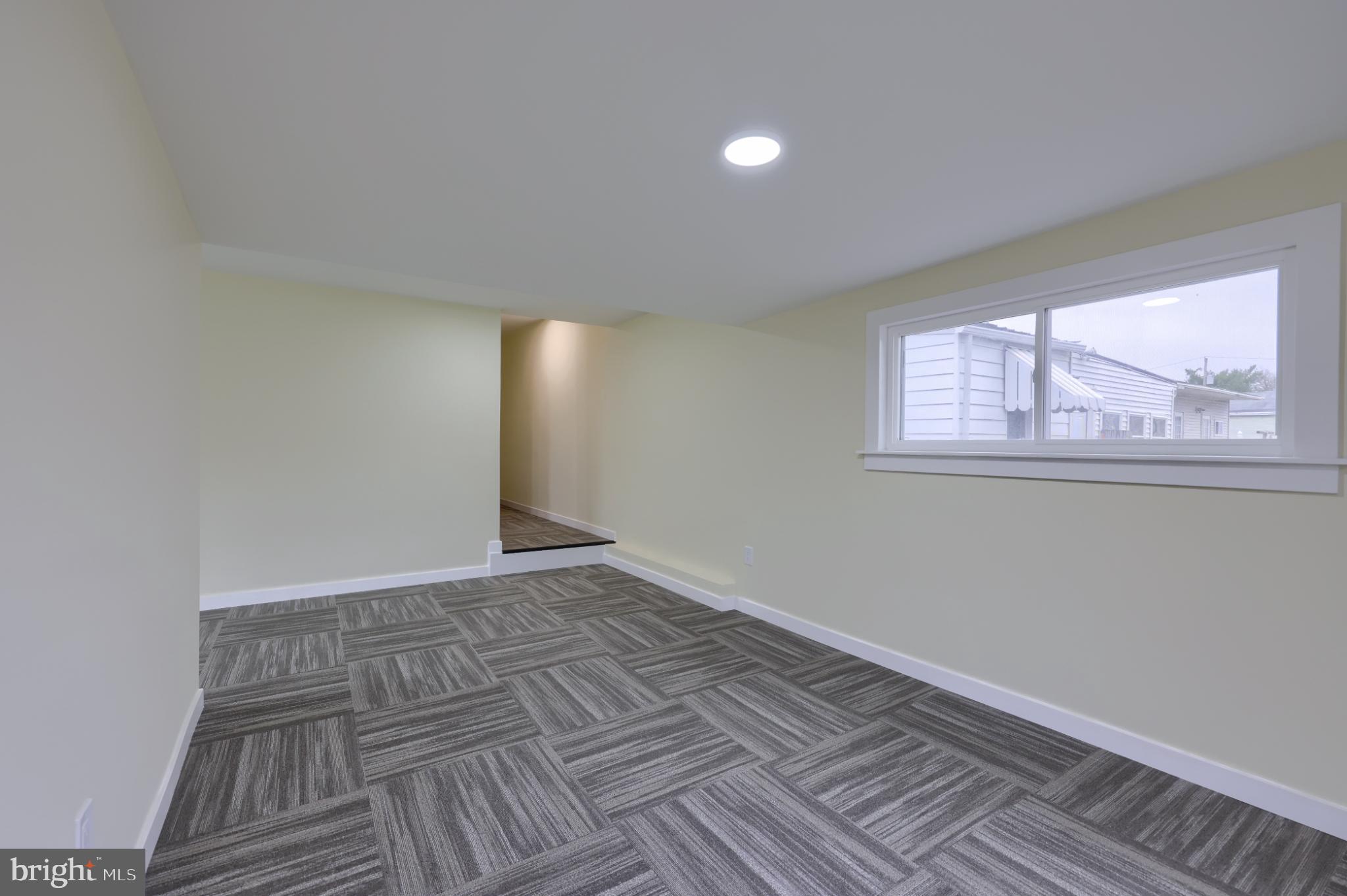 ROYALTON - Residential