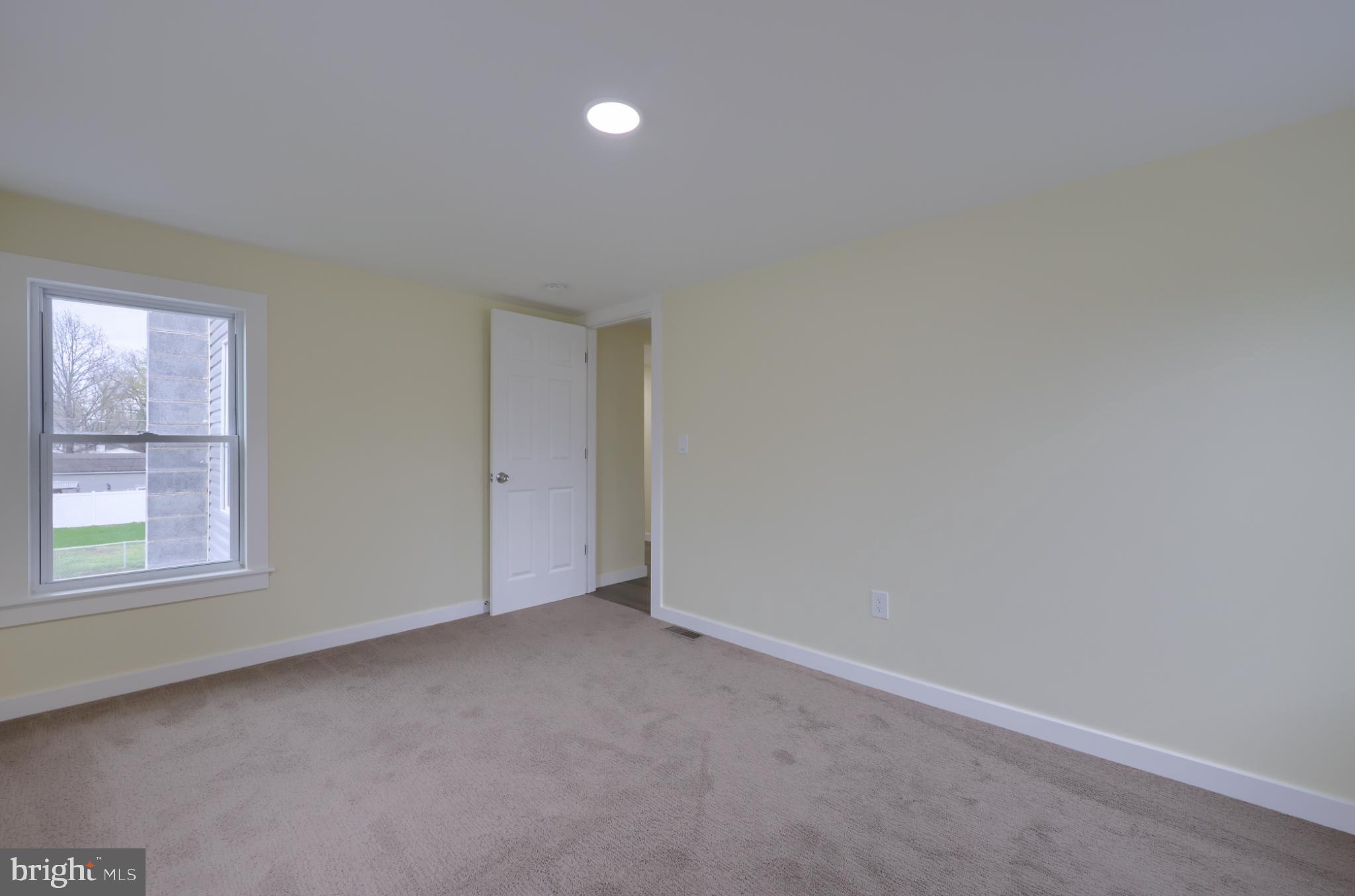 ROYALTON - Residential