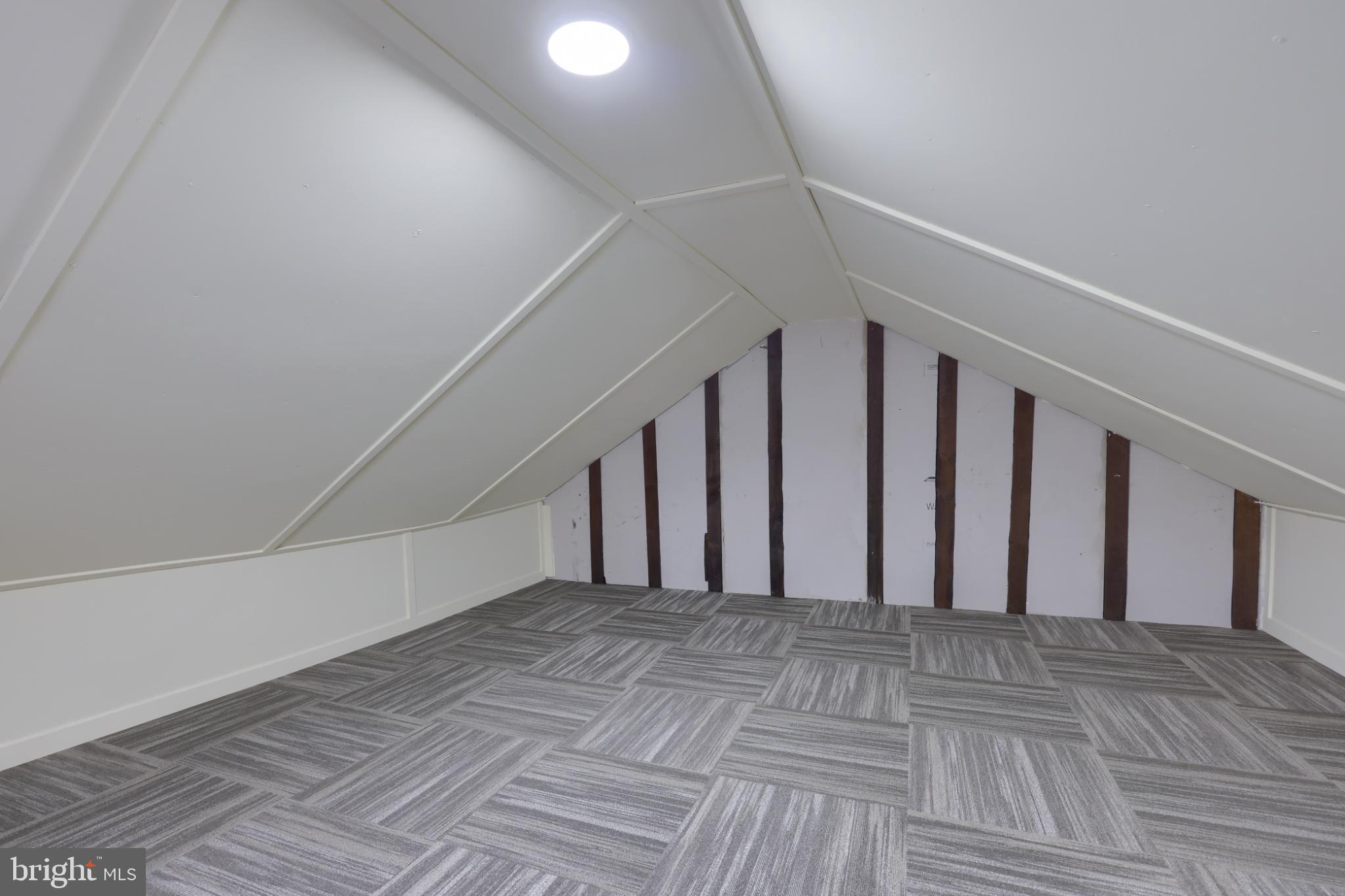 ROYALTON - Residential