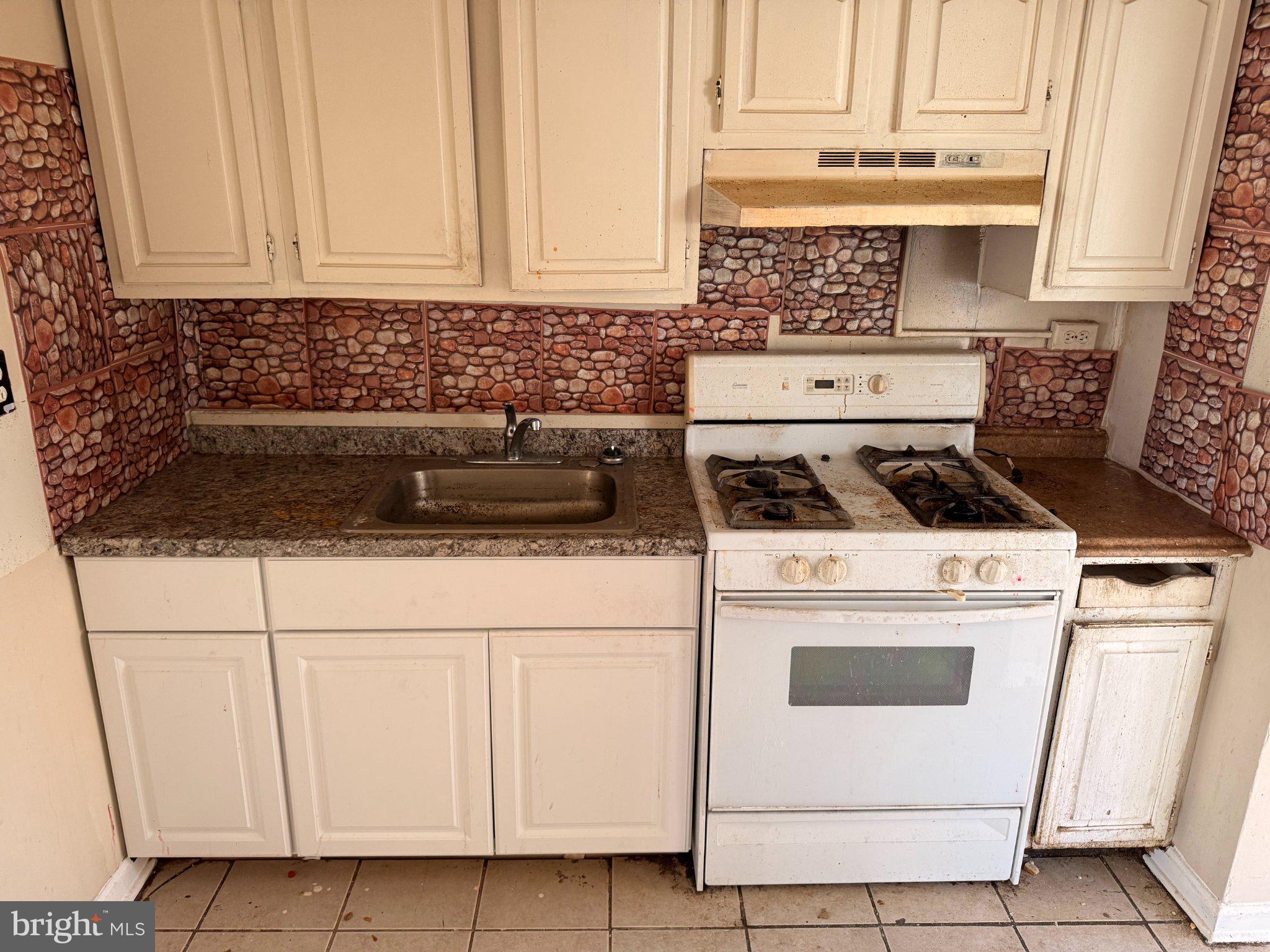 RADNOR WINSTON - Residential