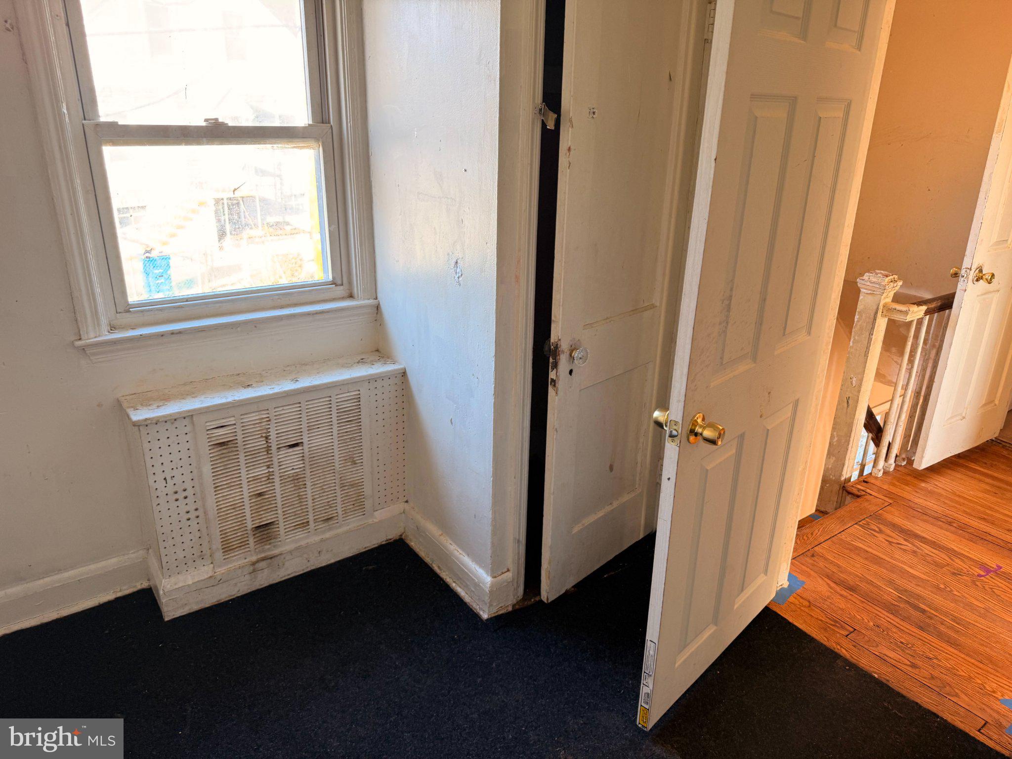 RADNOR WINSTON - Residential