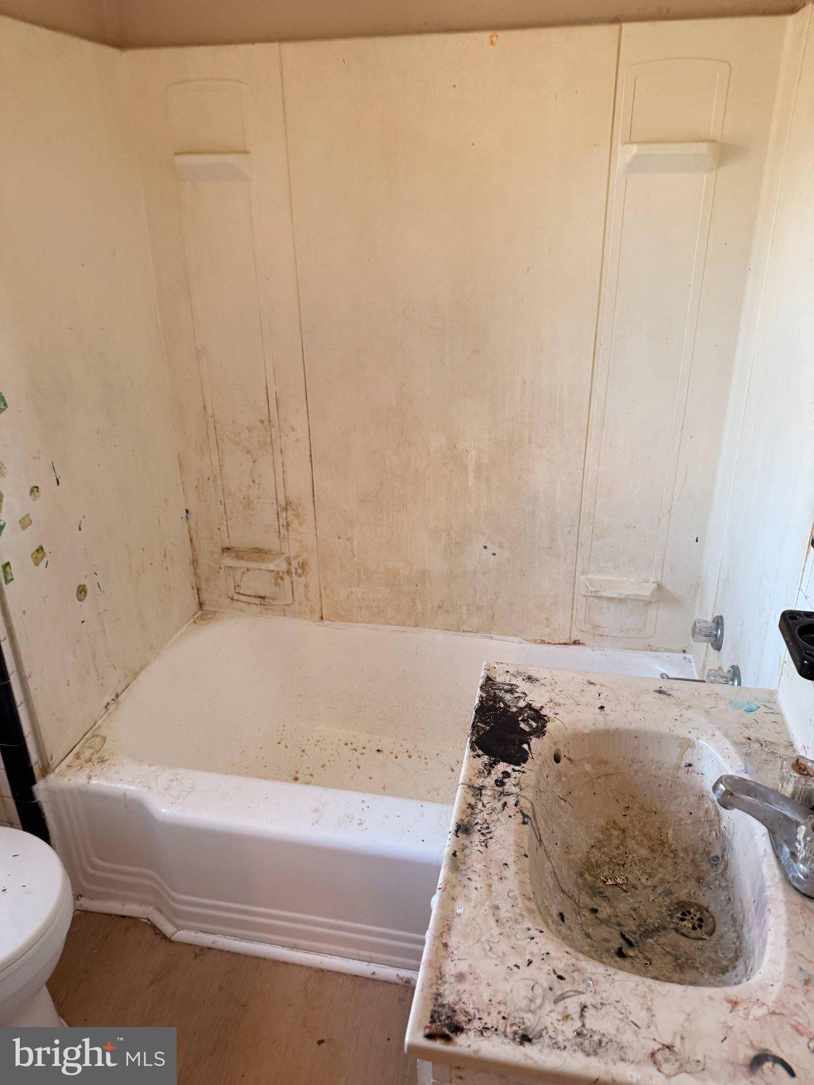 RADNOR WINSTON - Residential