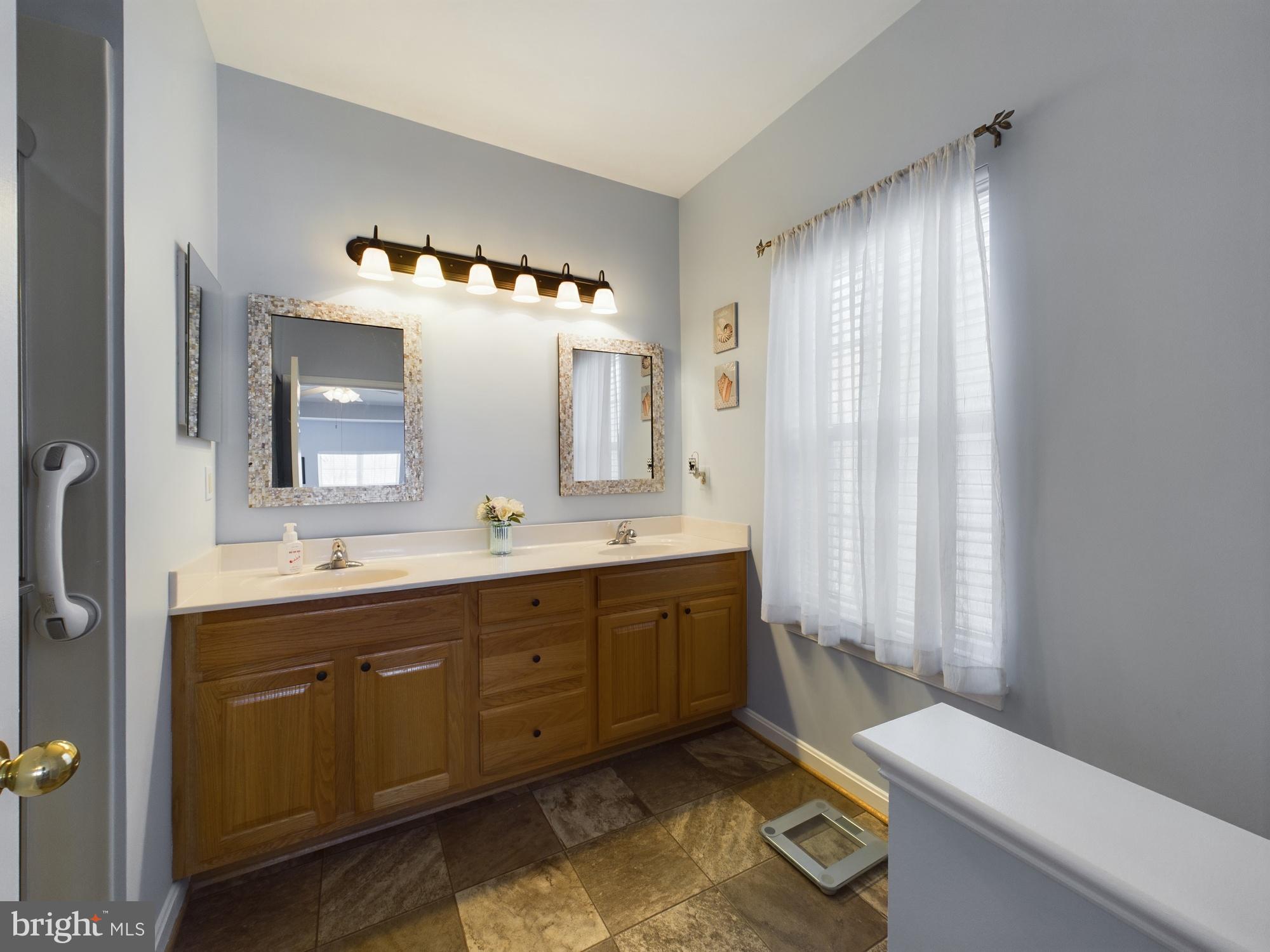 HOPEWELL POINTE - Residential