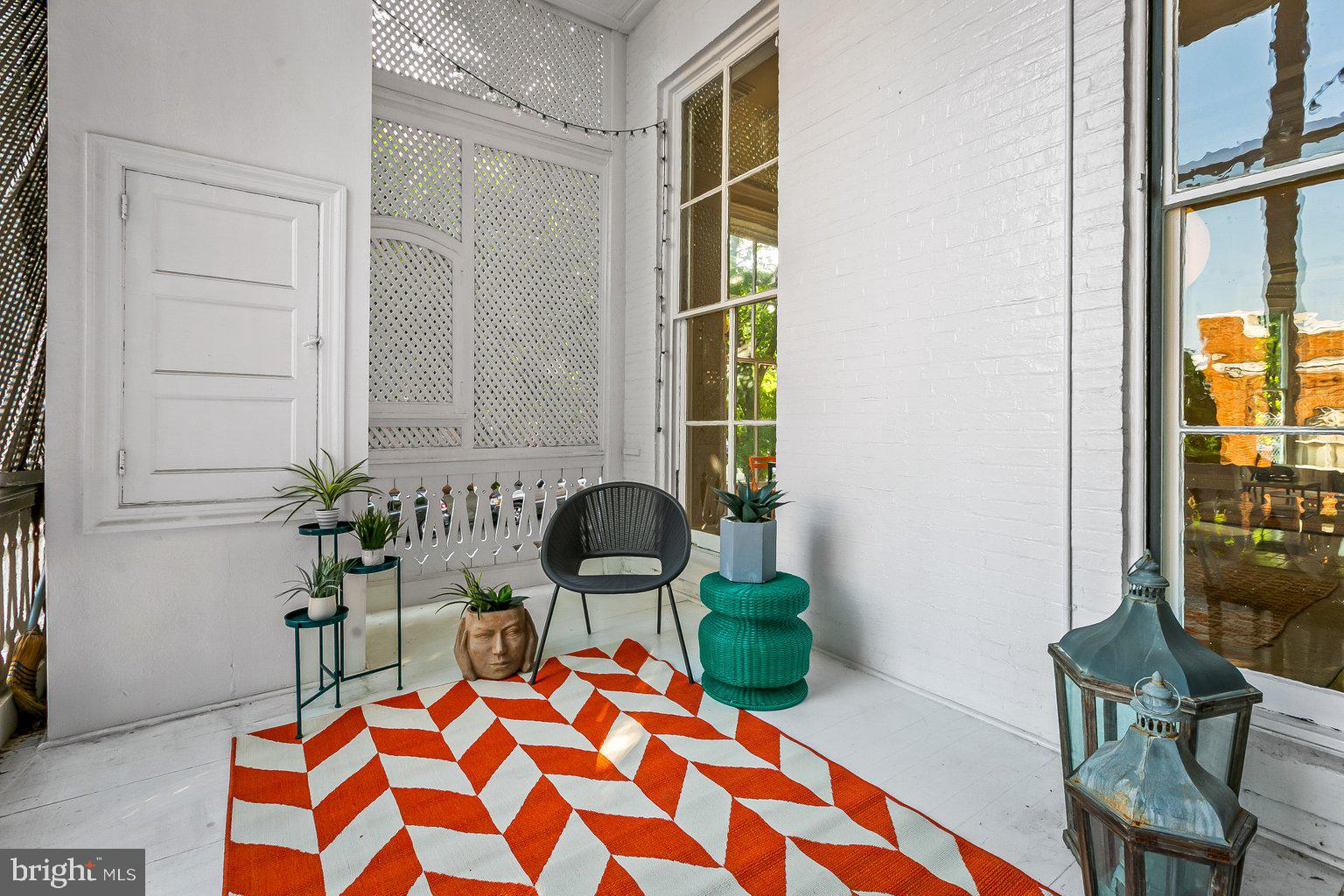 BOLTON HILL HISTORIC DISTRICT - Residential Lease