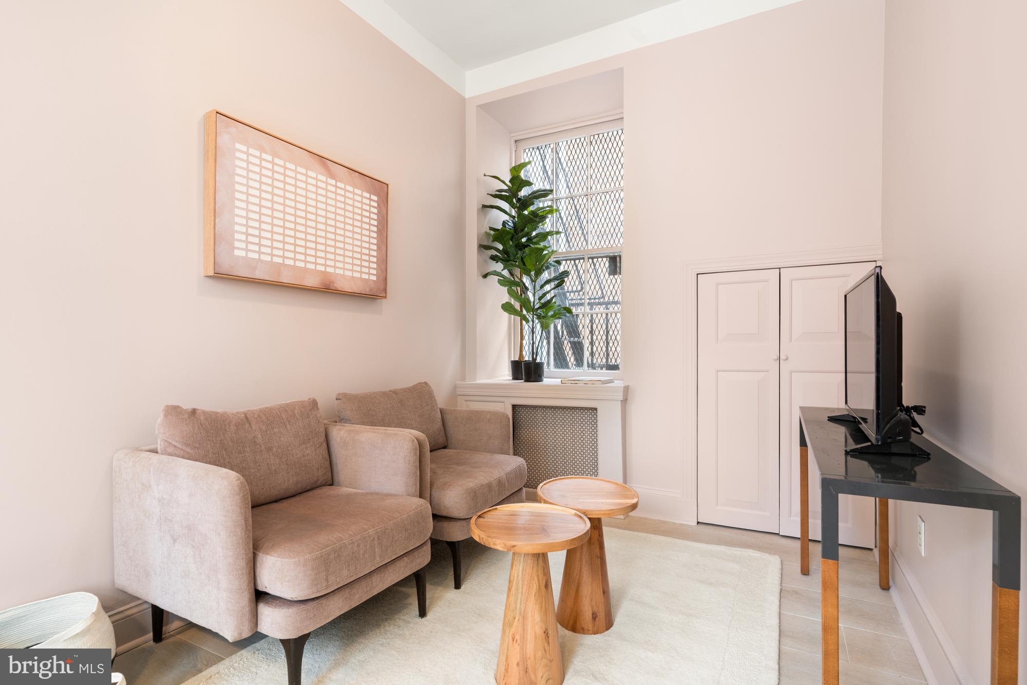 BOLTON HILL HISTORIC DISTRICT - Residential Lease