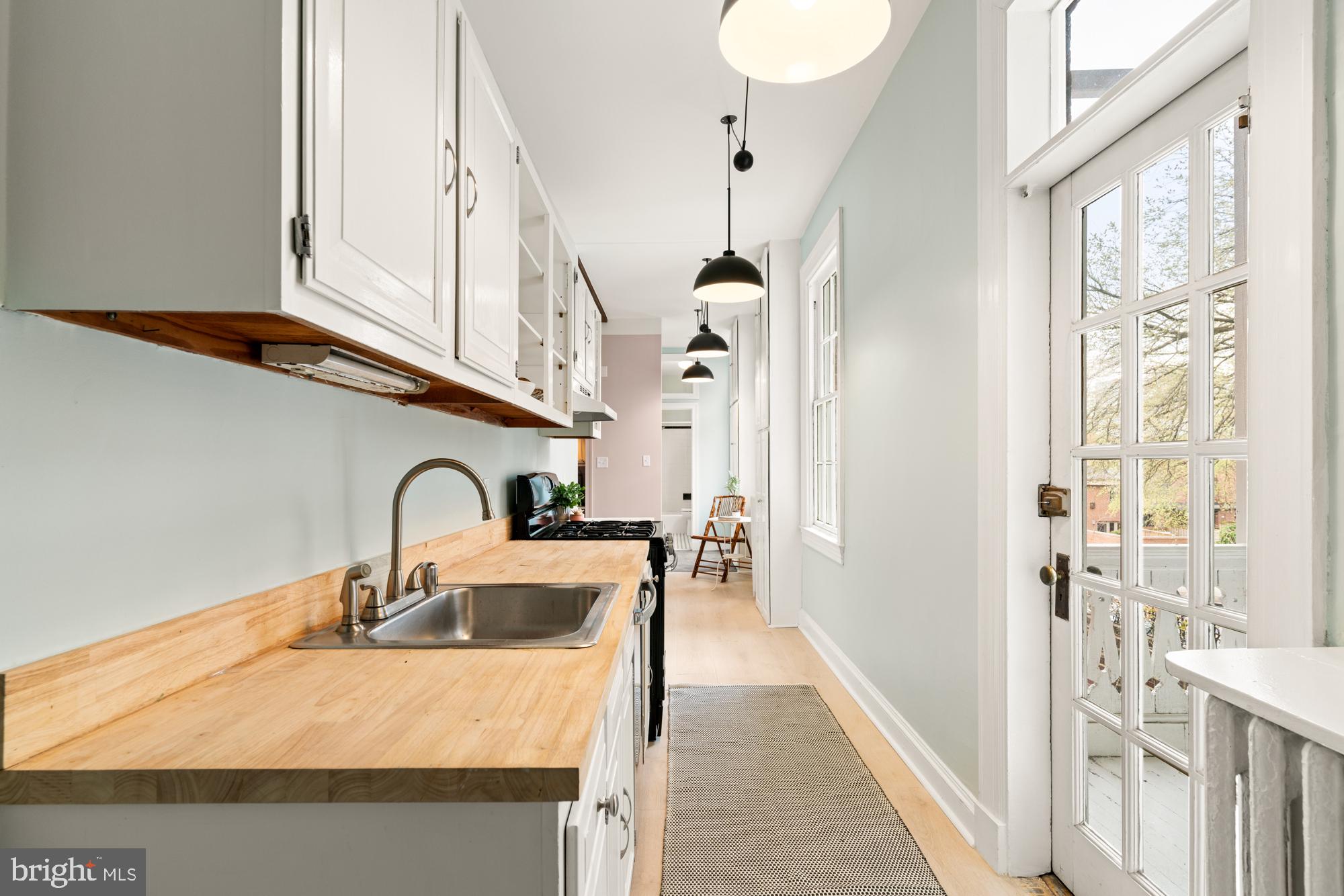 BOLTON HILL HISTORIC DISTRICT - Residential Lease