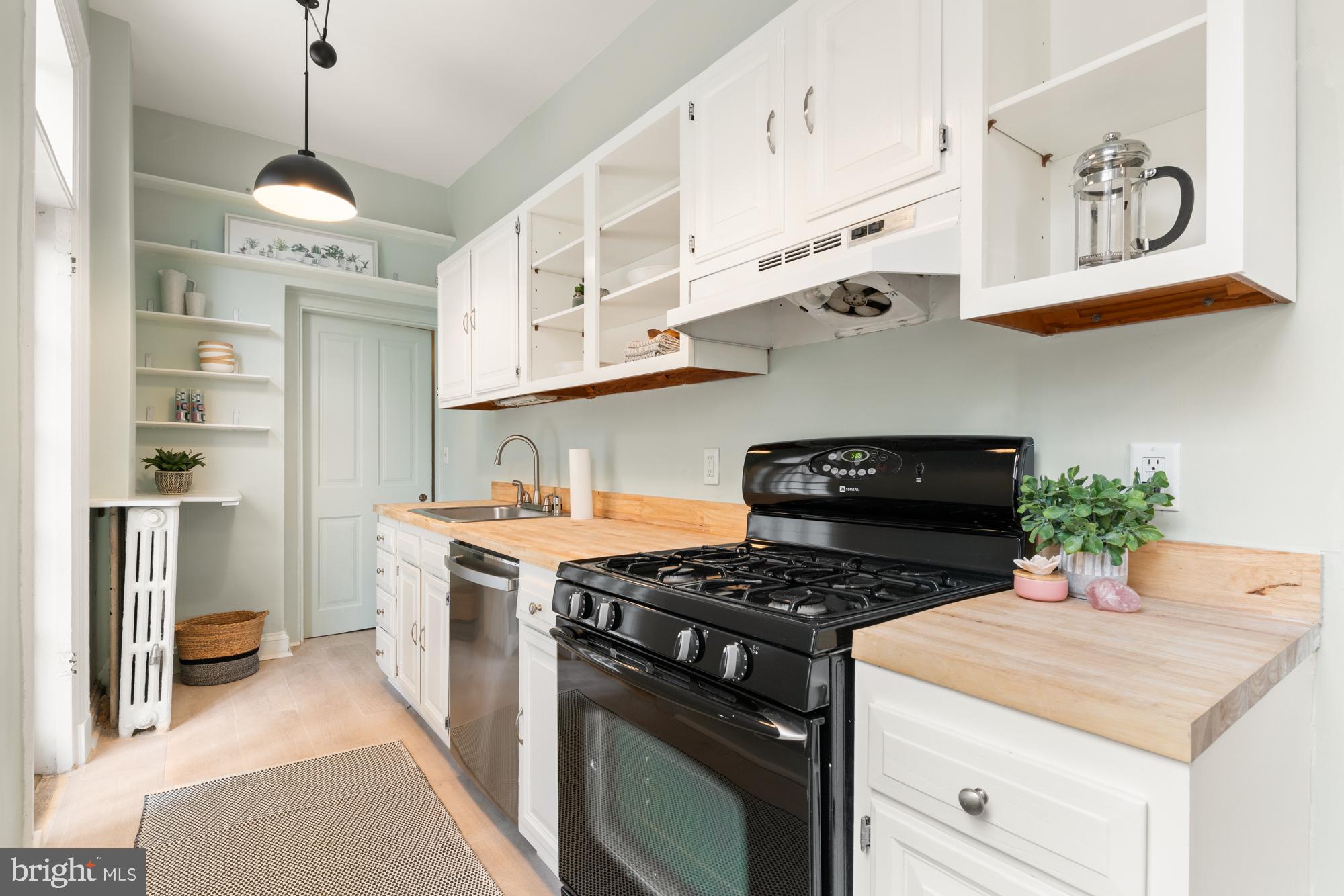 BOLTON HILL HISTORIC DISTRICT - Residential Lease