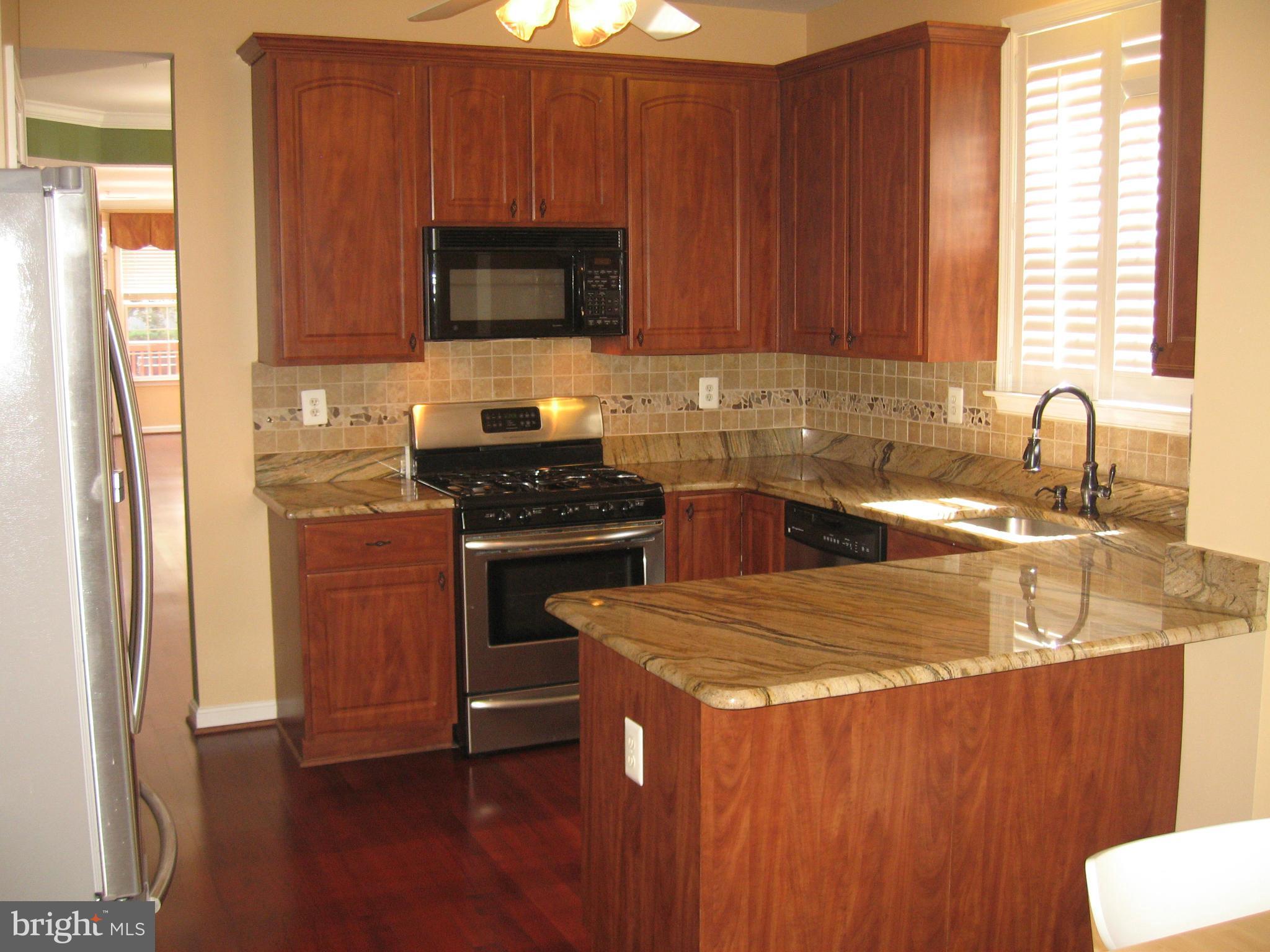 GREY ROCK VILLAS - Residential