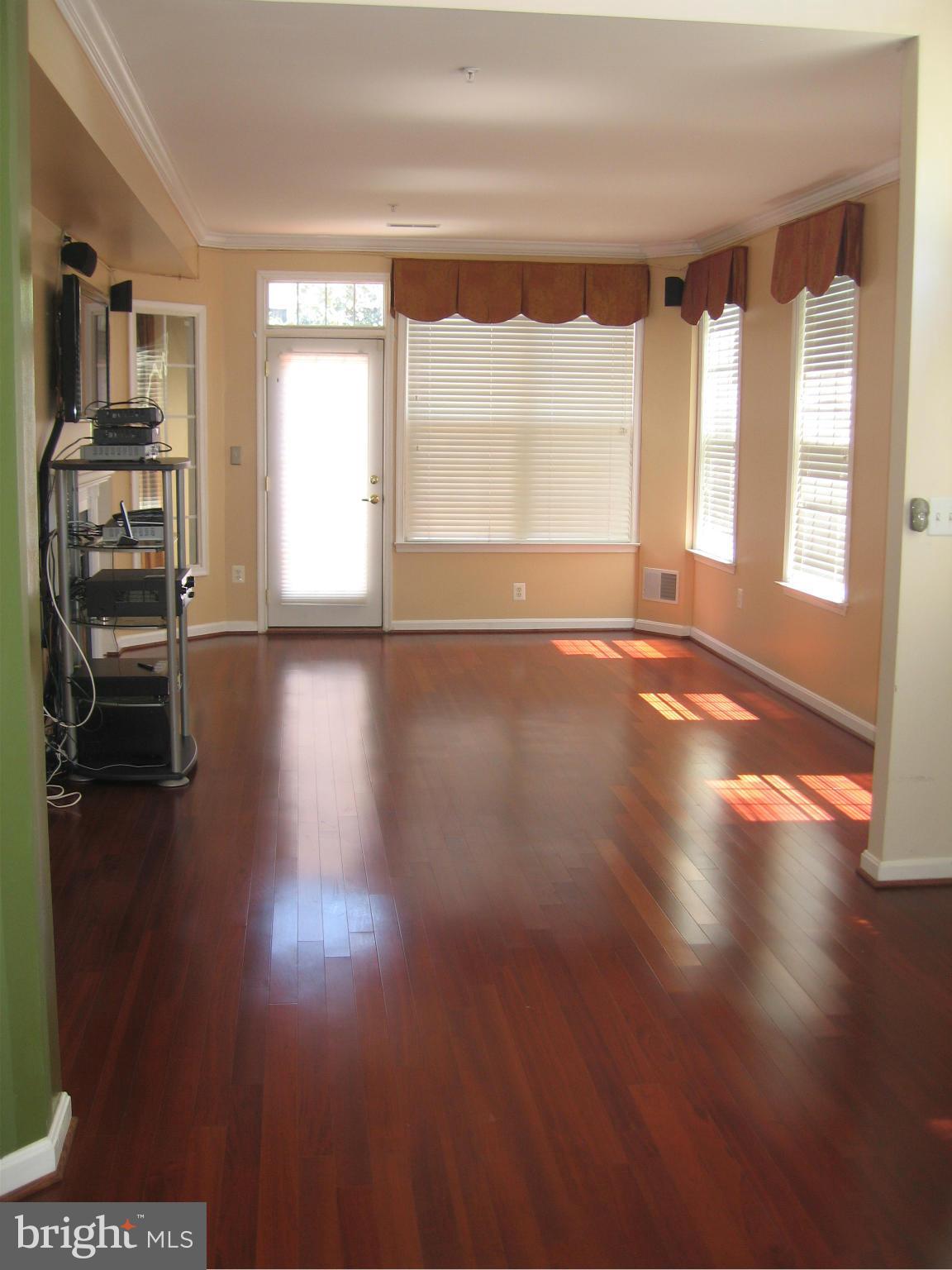 GREY ROCK VILLAS - Residential