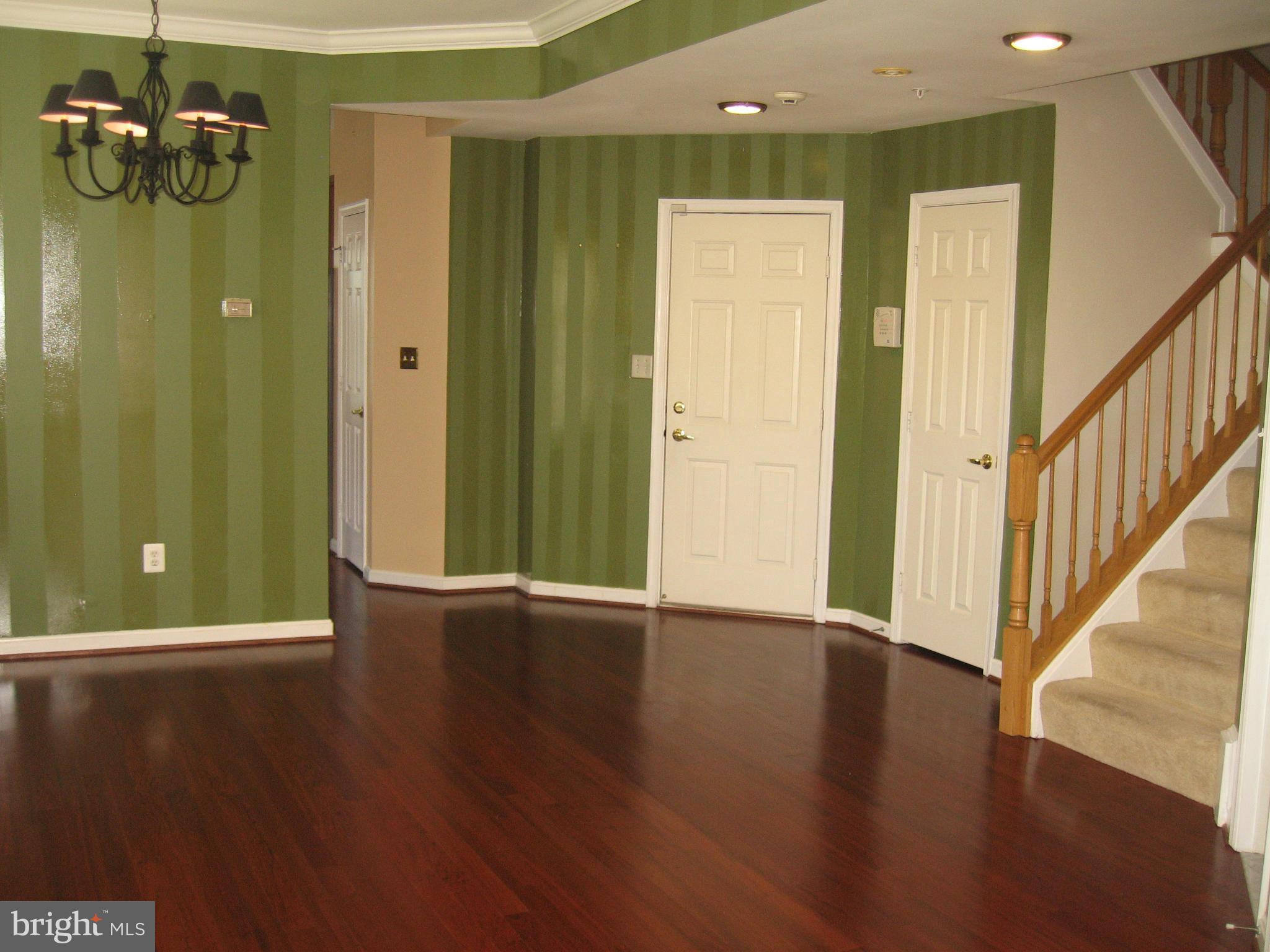 GREY ROCK VILLAS - Residential