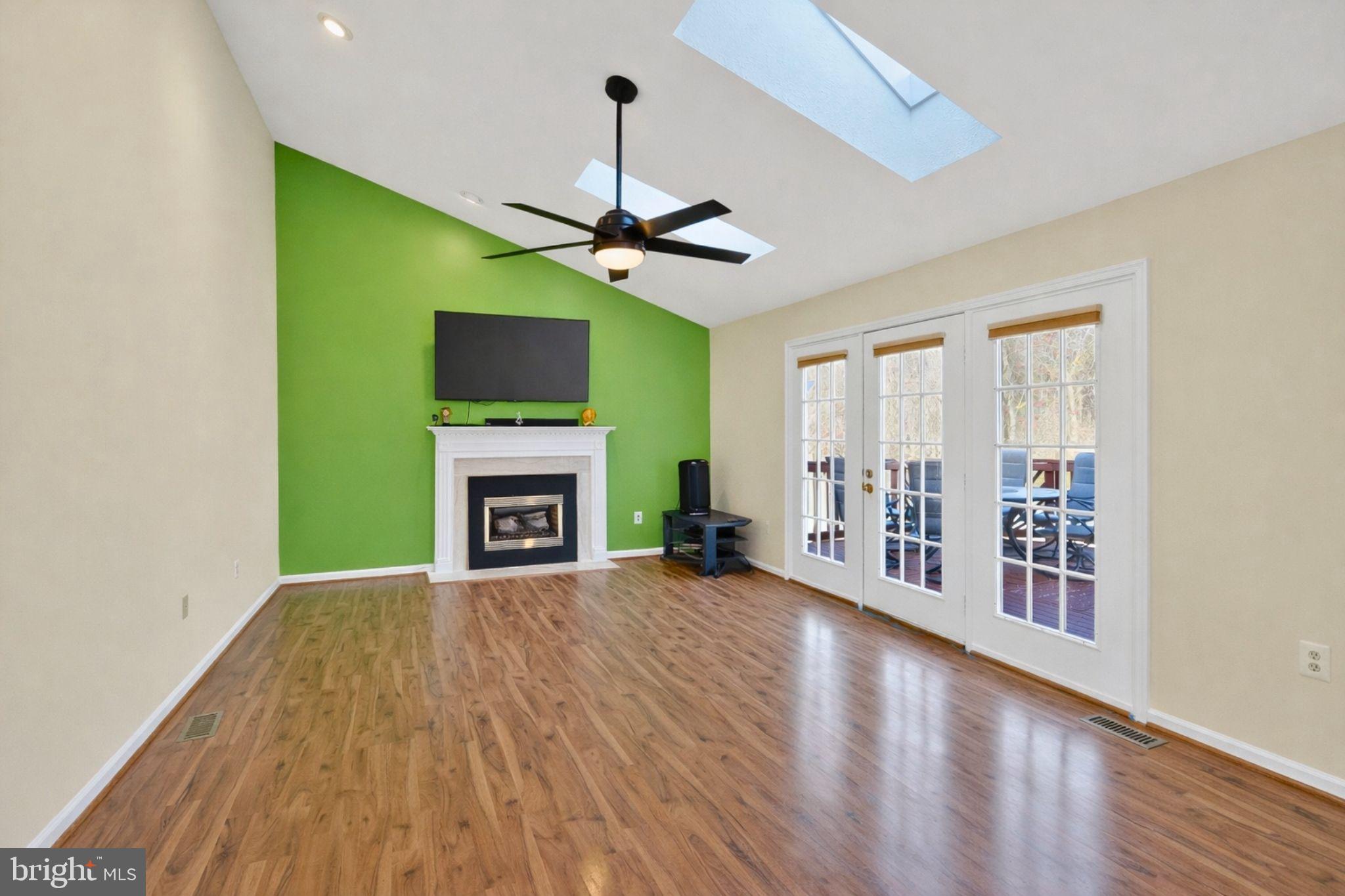 COLLINGTON STATION - Residential