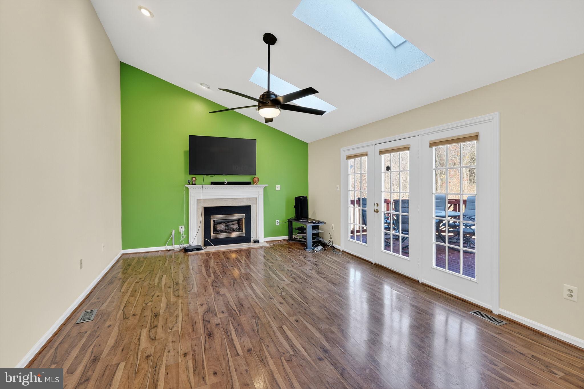 COLLINGTON STATION - Residential